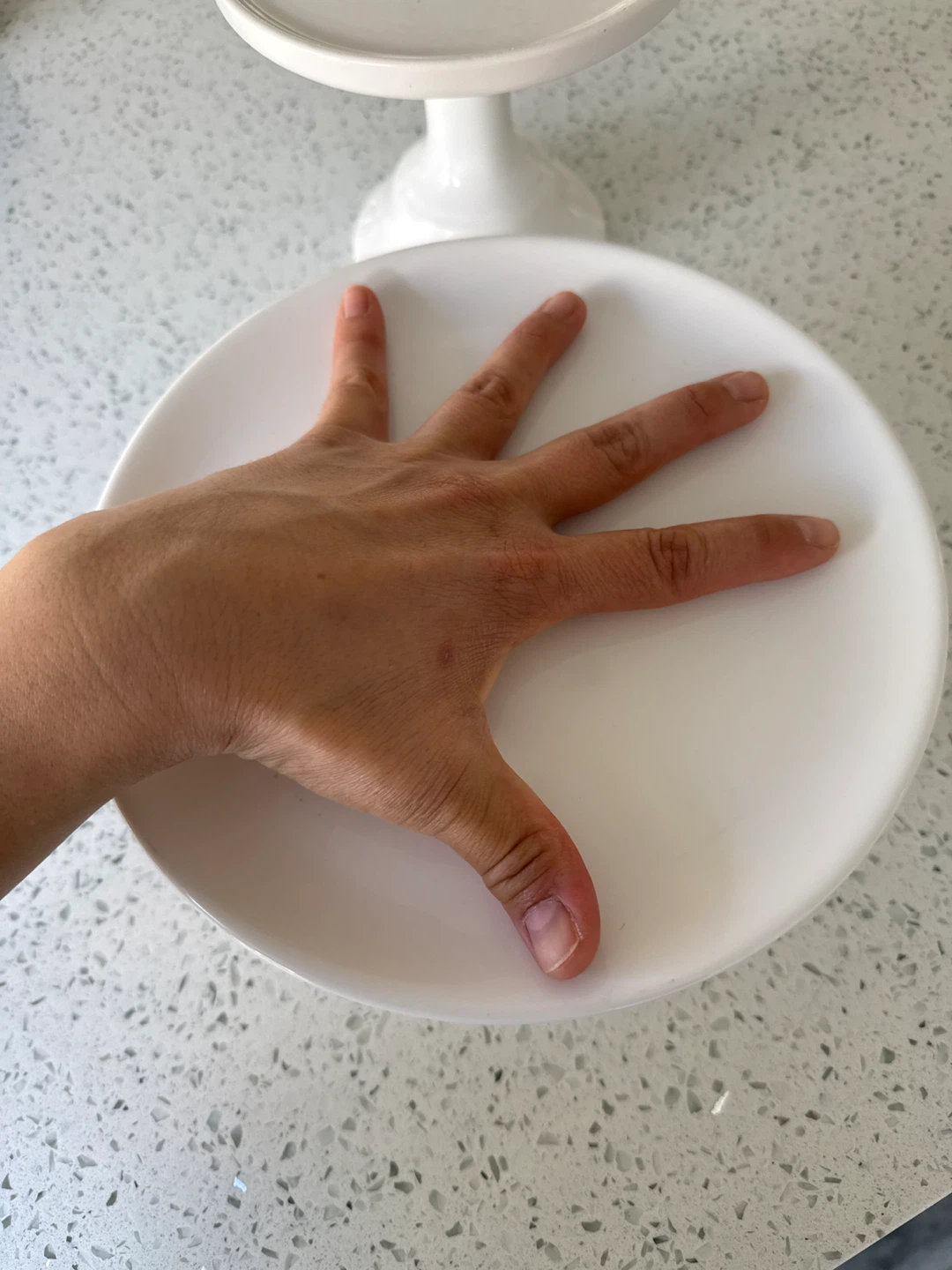 White Ceramic Cake Stand - photo 4