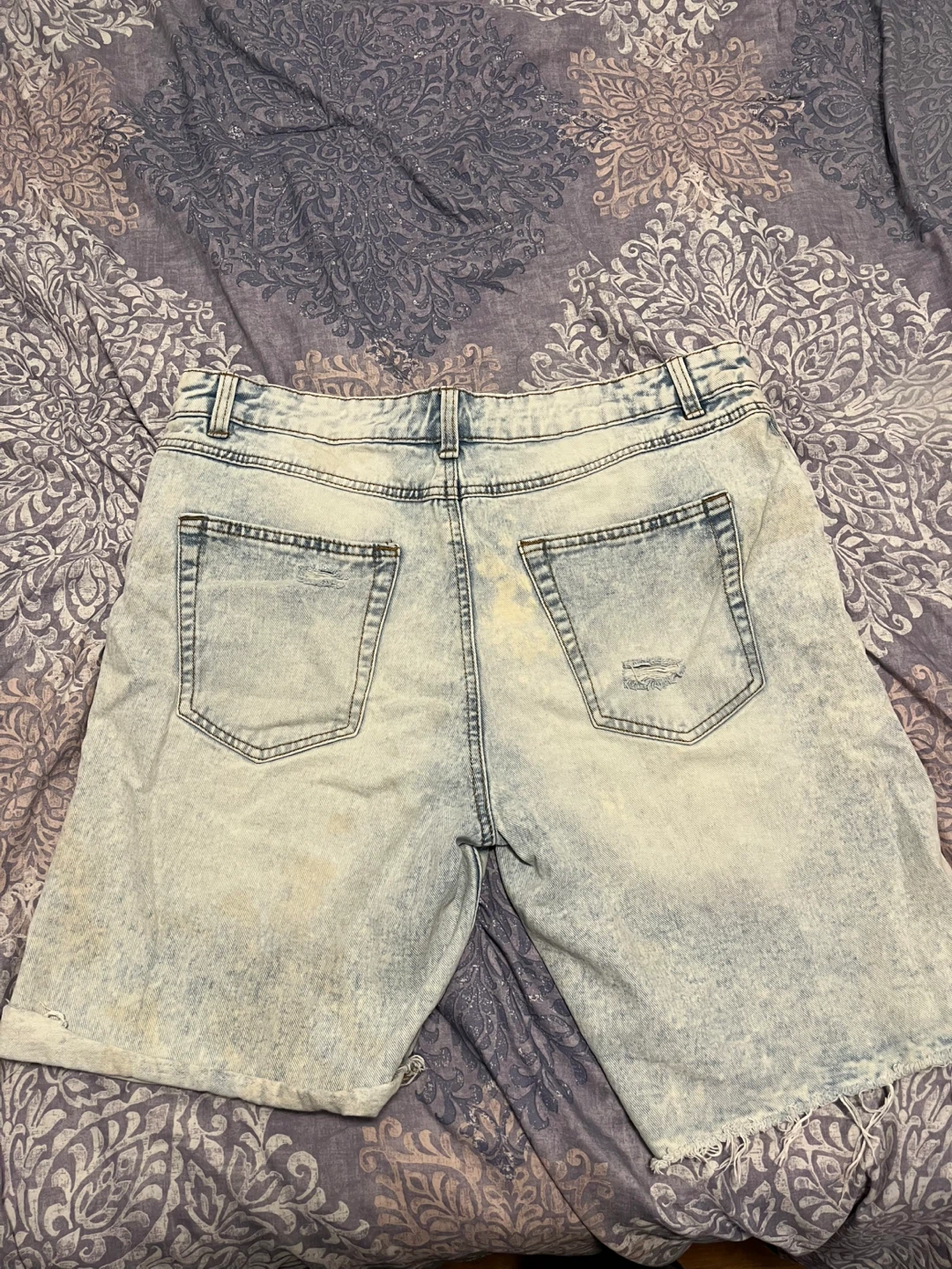 Men's Distressed Acid Wash Denim Shorts - photo 2