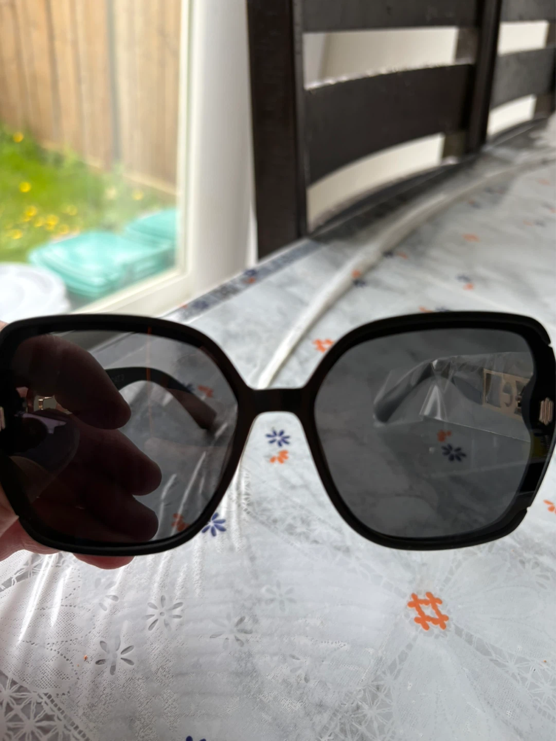 TITANORA Women’s Sunglasses – Black & Gold - photo 2