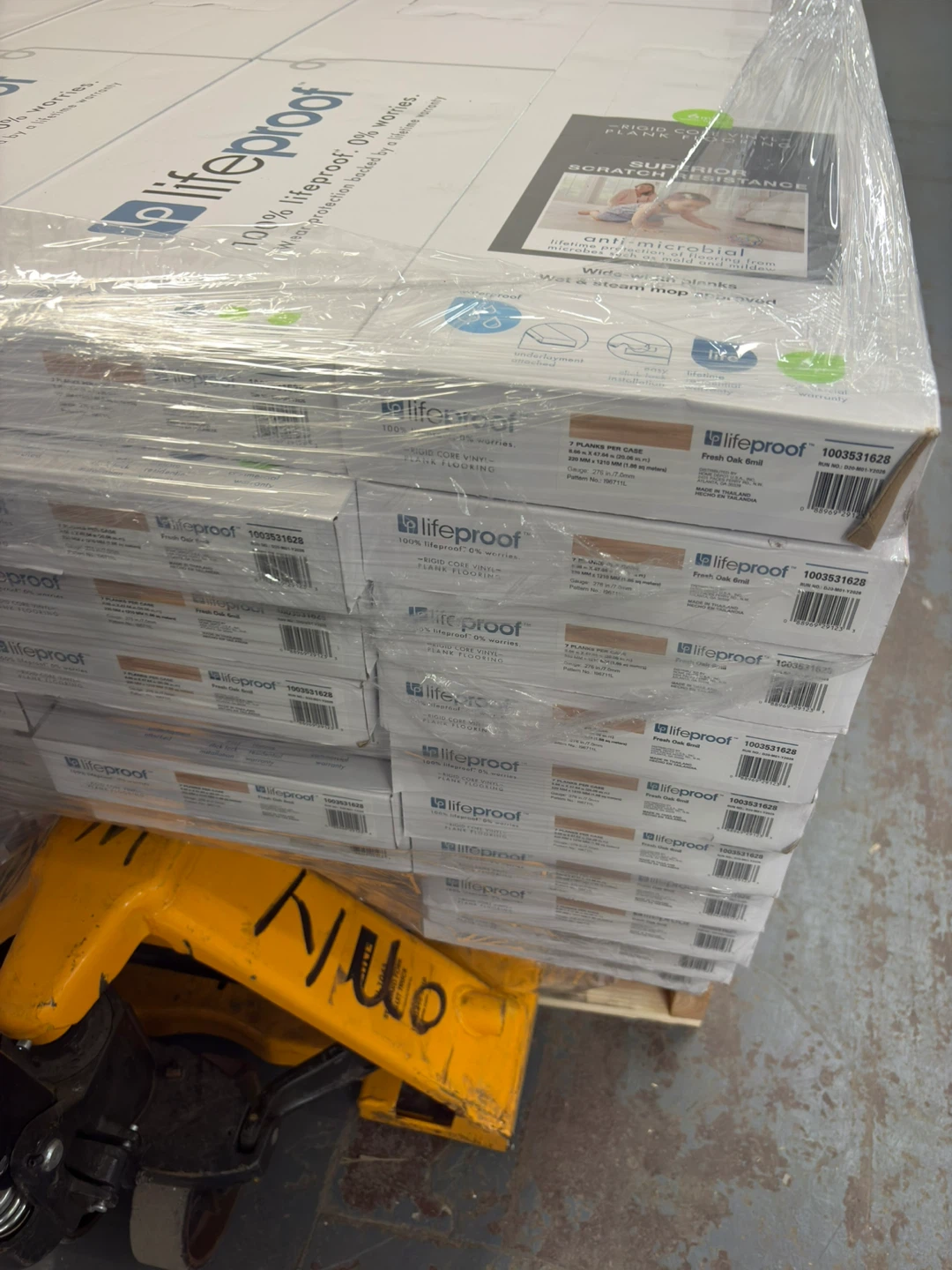 Lifeproof Rigid Core Luxury Vinyl Plank Flooring - Fresh Oak - photo 2