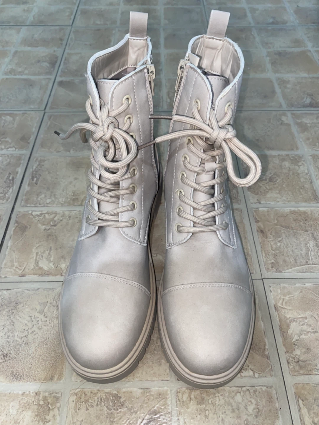 Brand new womens boots