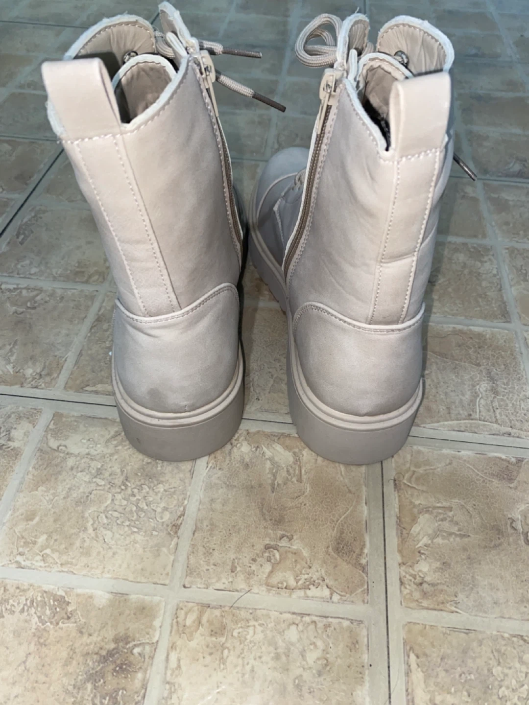 Brand new womens boots - photo 3