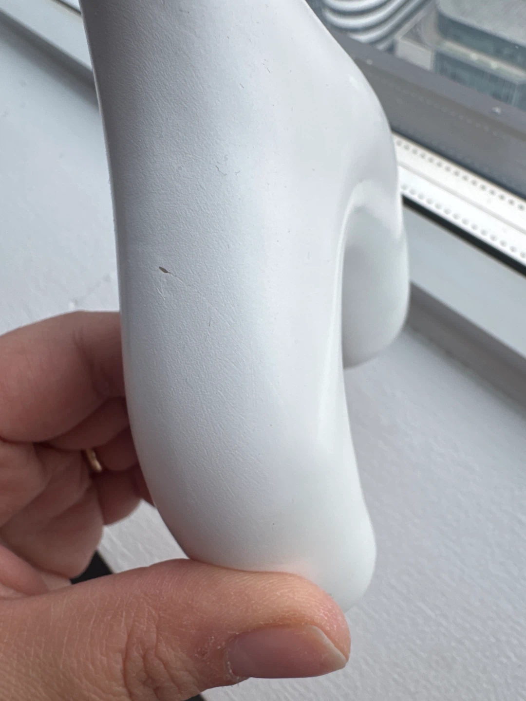 White Ceramic Abstract Vase - photo 3