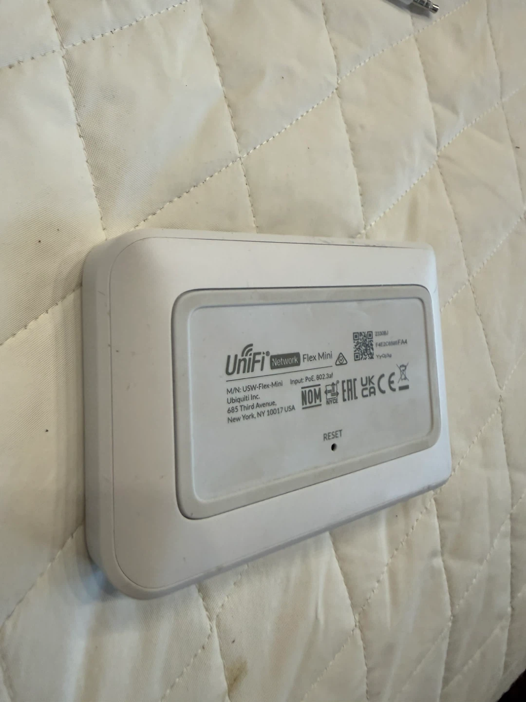 Ubiquiti UniFi Flex Mini Network Switch - photo 5