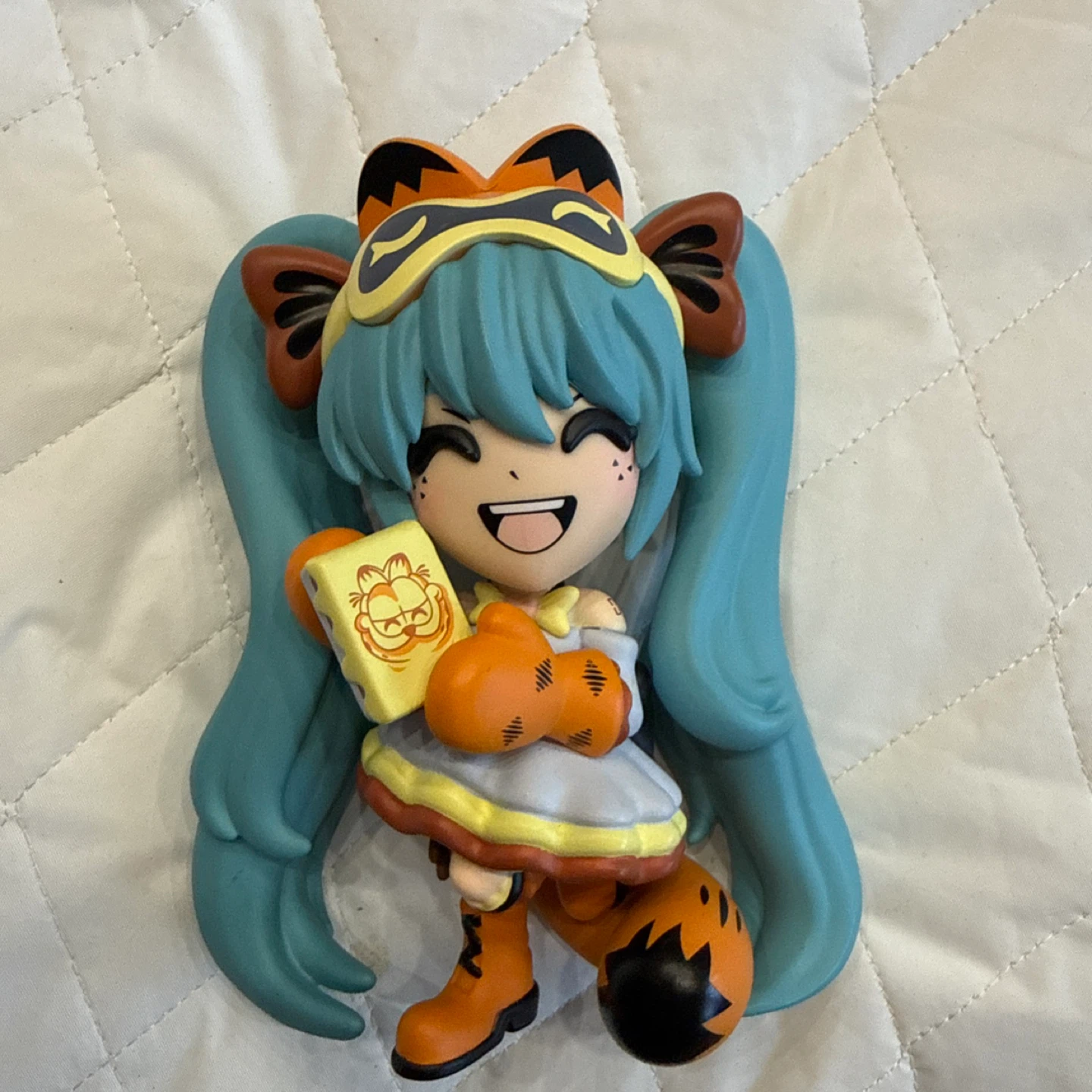 YouTooz Figure - Hatsune Miku Garfield Collab
