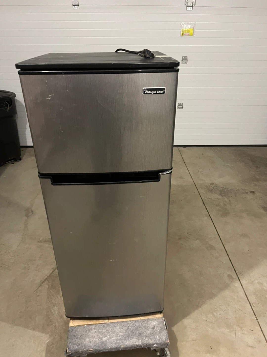 Magic Chef Refrigerator
