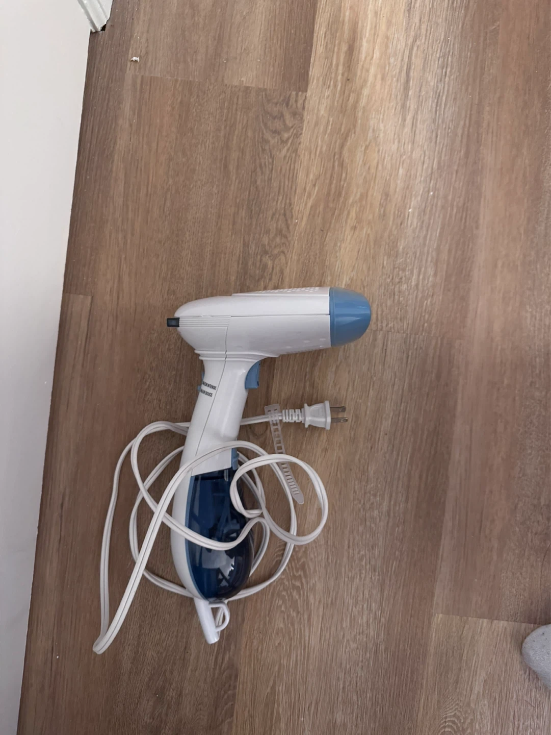 Conair Handheld Garment Steamer - photo 3