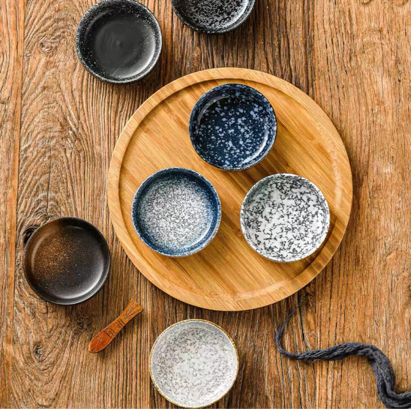 Set of 4 Ceramic Sauce Dishes - Minimalist & Chic - photo 2