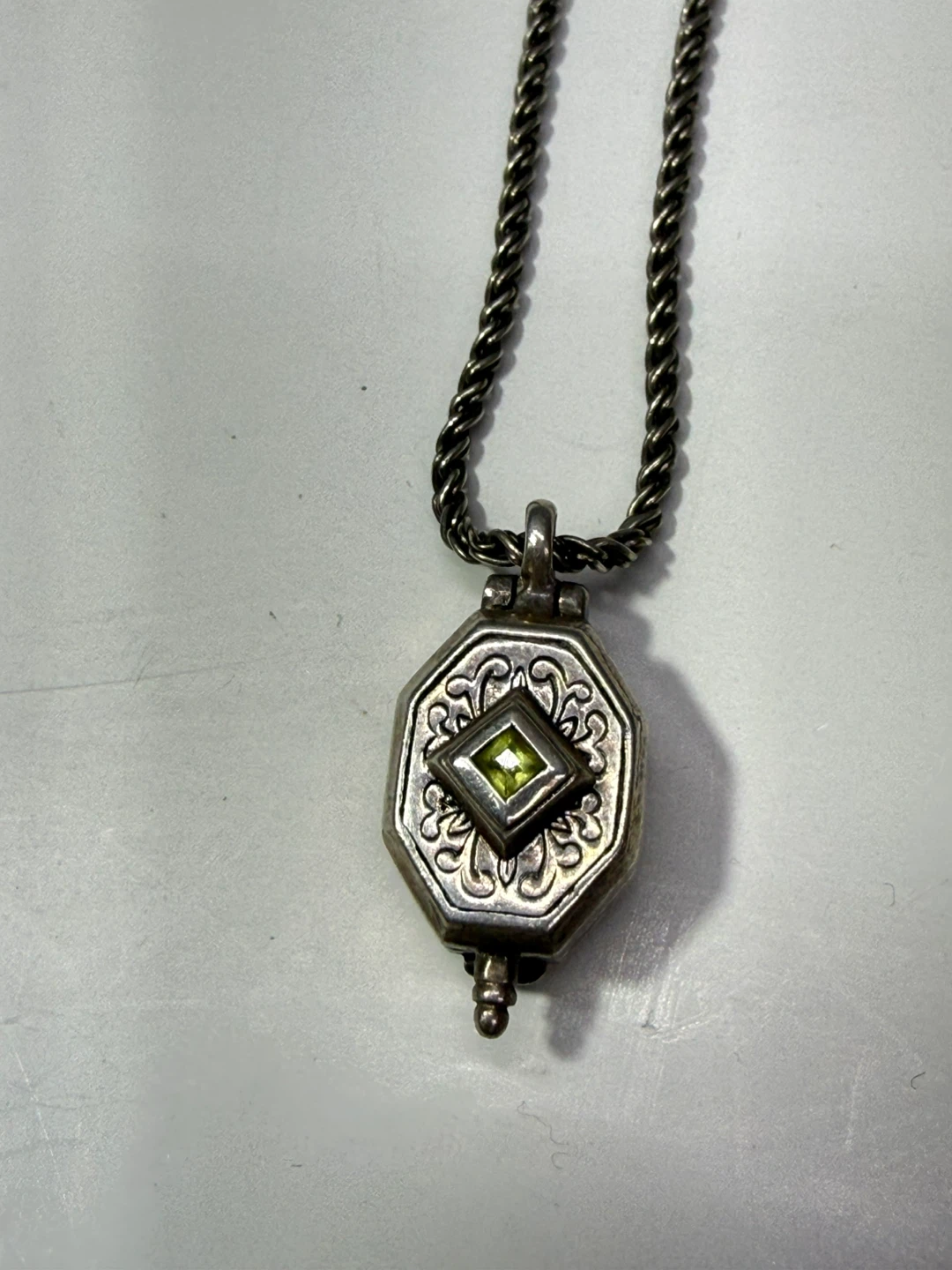Anatoli 925 Sterling Silver Green Stone Locket Necklace Vintage - photo 3