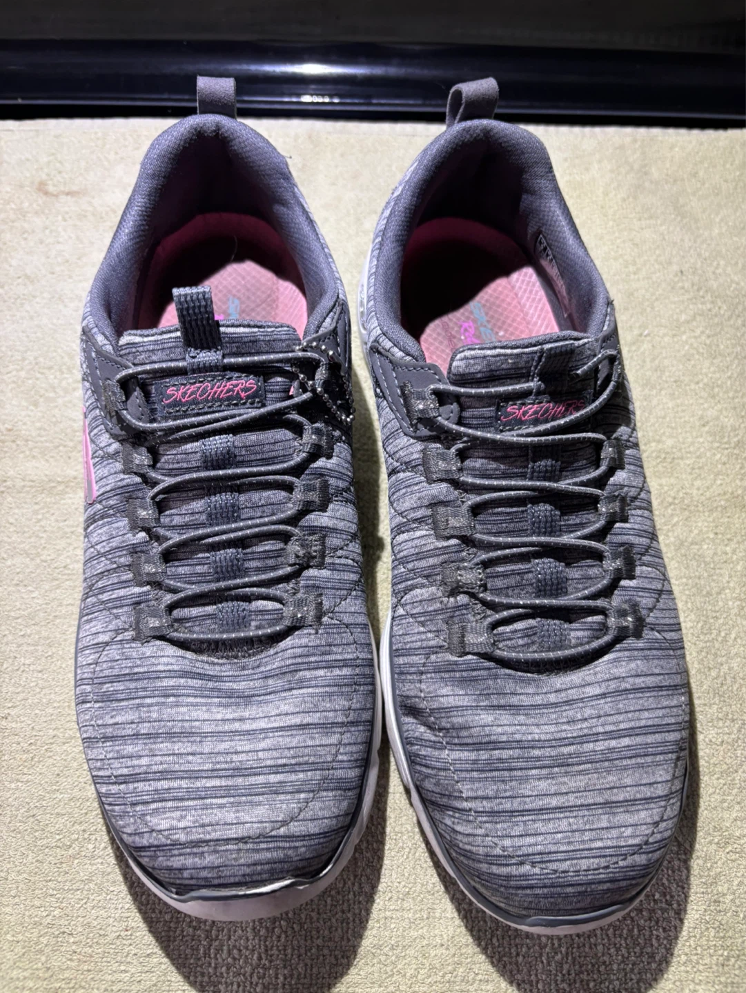 Skechers Women's Gray Pink Knit Sneakers Size 9