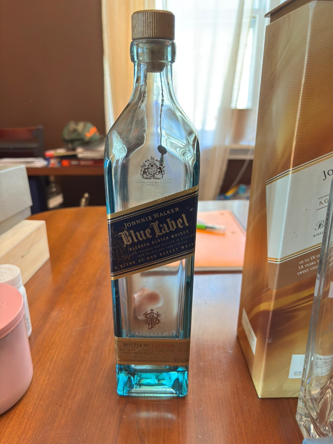 Johnnie Walker Blue Label Blended Scotch Whisky - photo 2