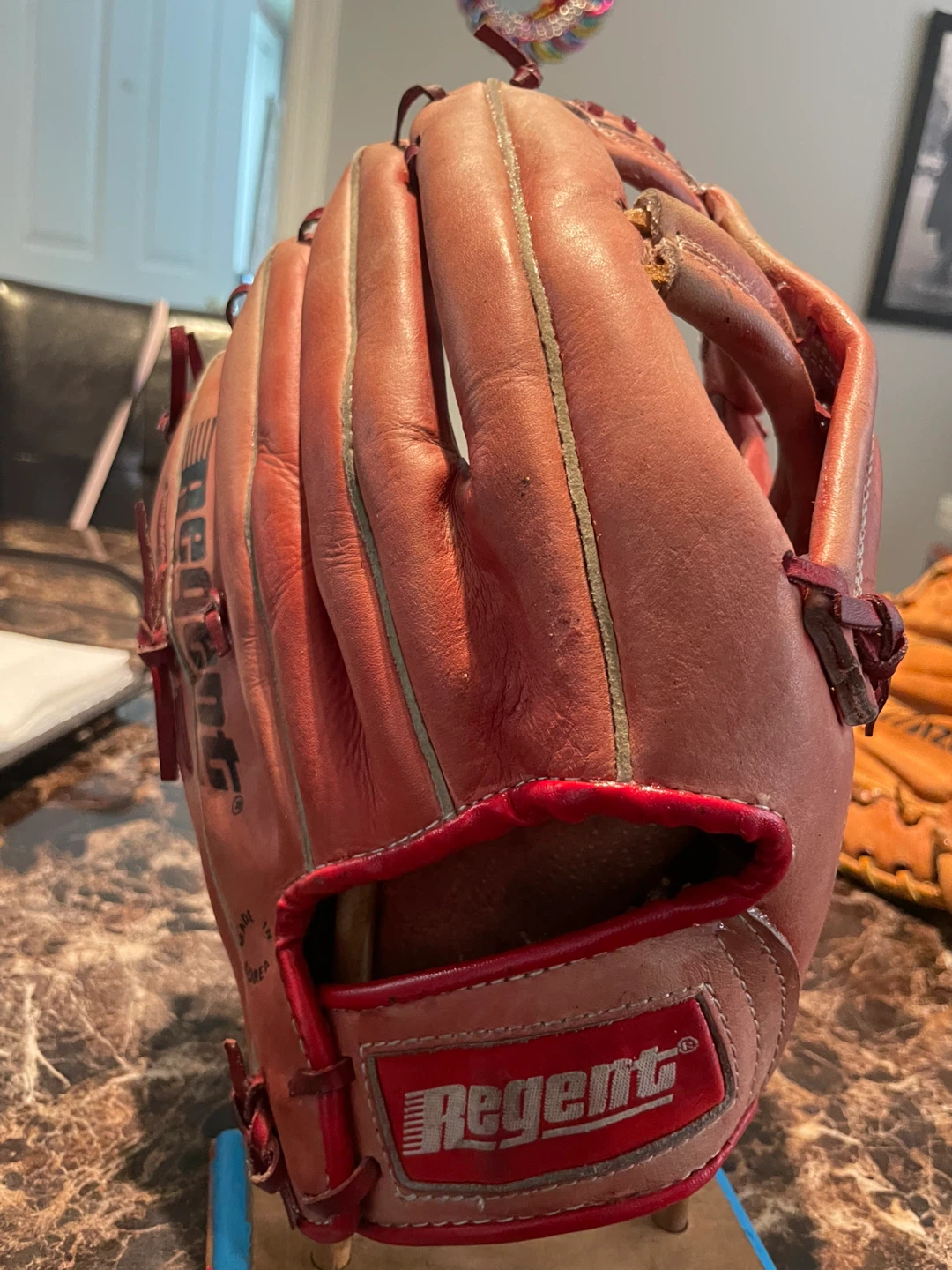 Regent Baseball Glove - photo 2