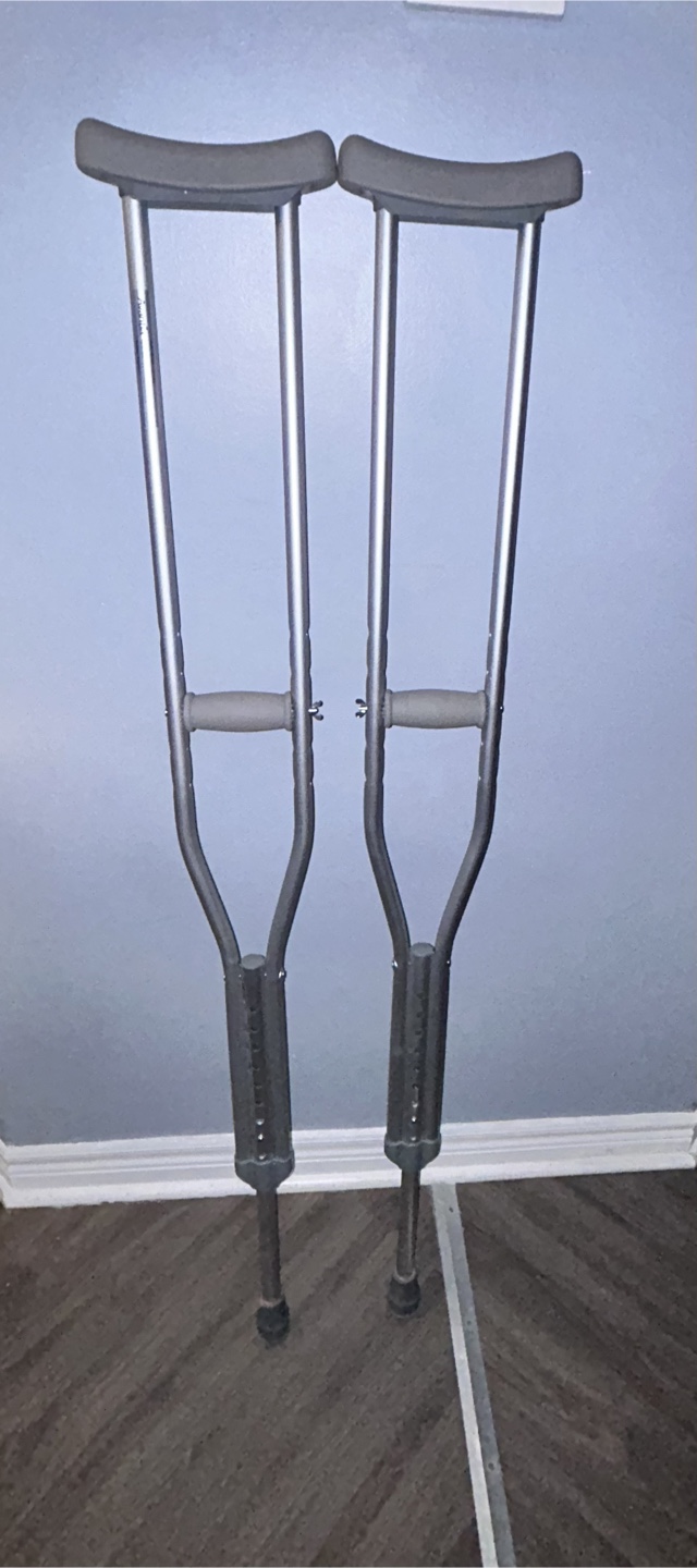 Avantia Adjustable Crutches - photo 2