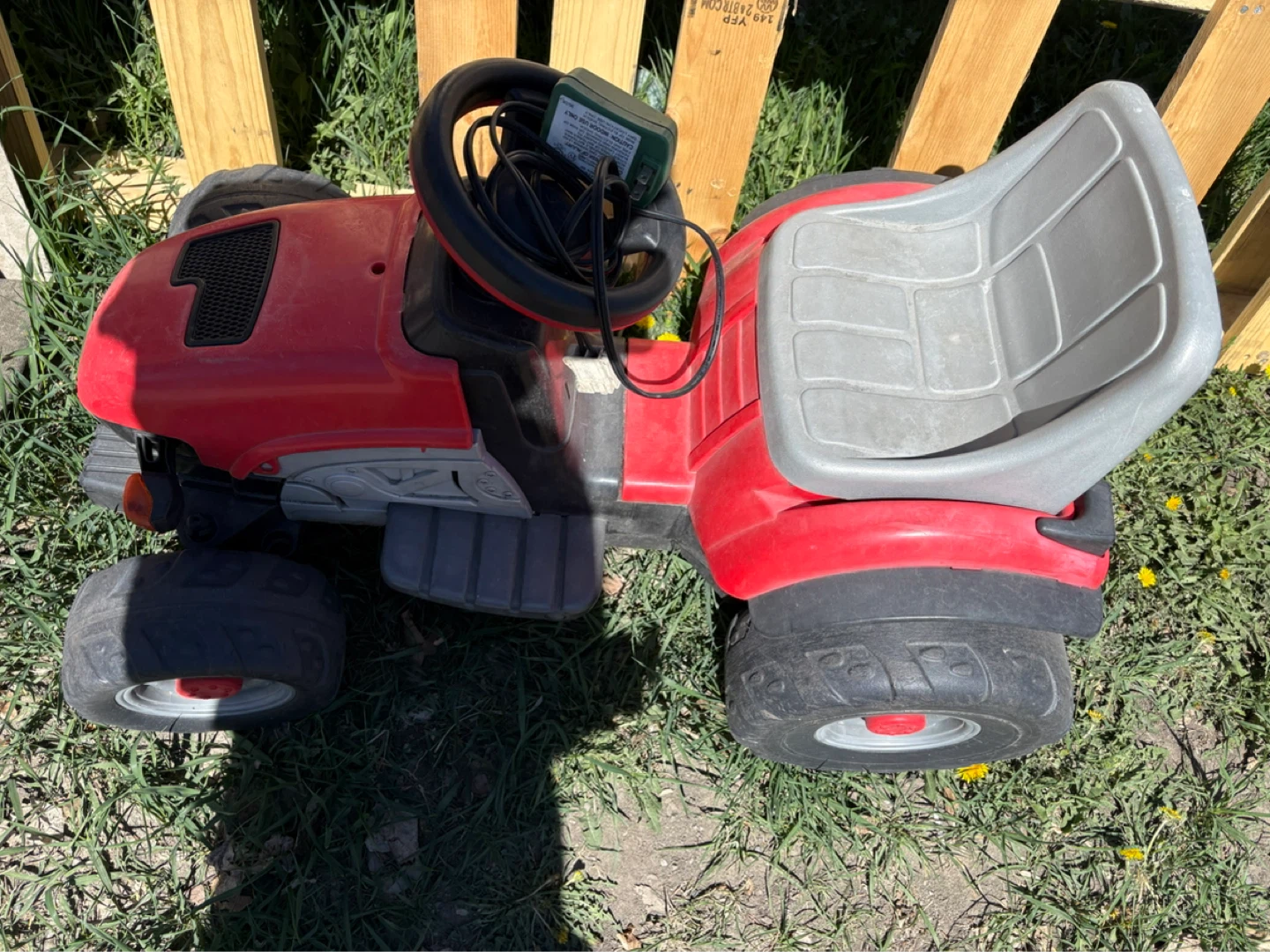 John Deere Ride-On Tractor Toy - photo 3