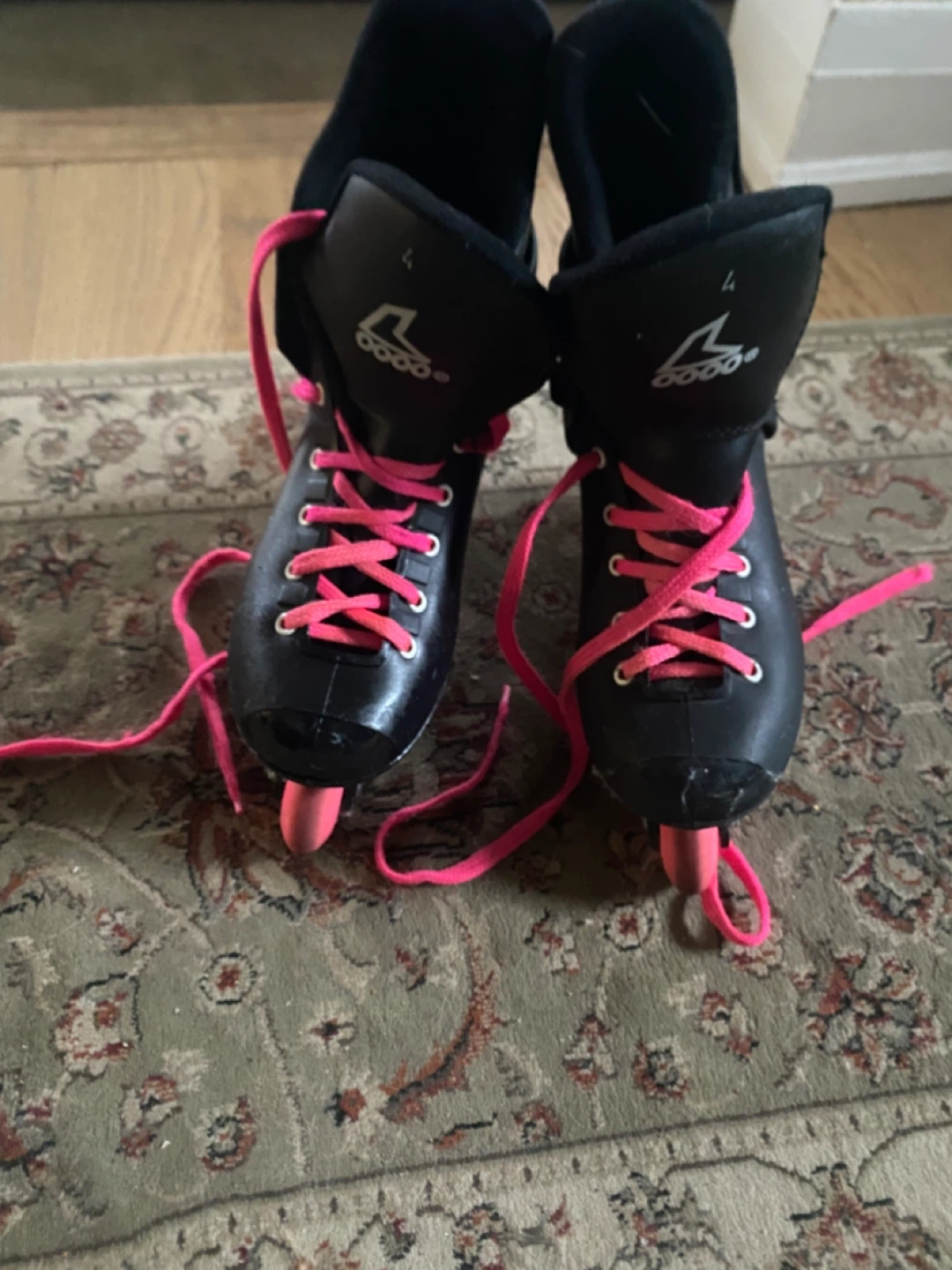 Rollerblade Lightning Inline Skates Size 4