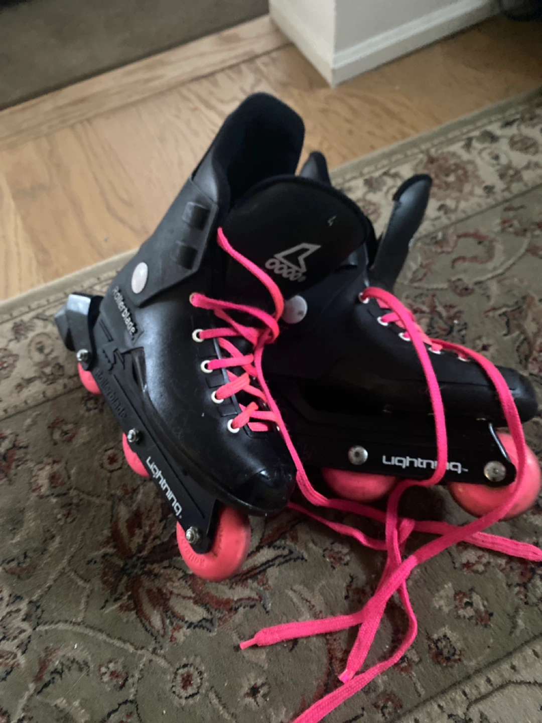 Rollerblade Lightning Inline Skates Size 4 - photo 3