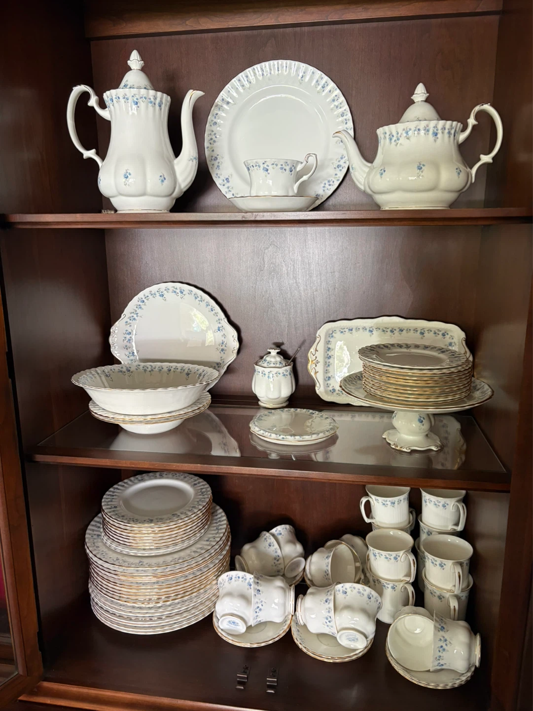 Royal Albert Bone China, Memory Lane design
