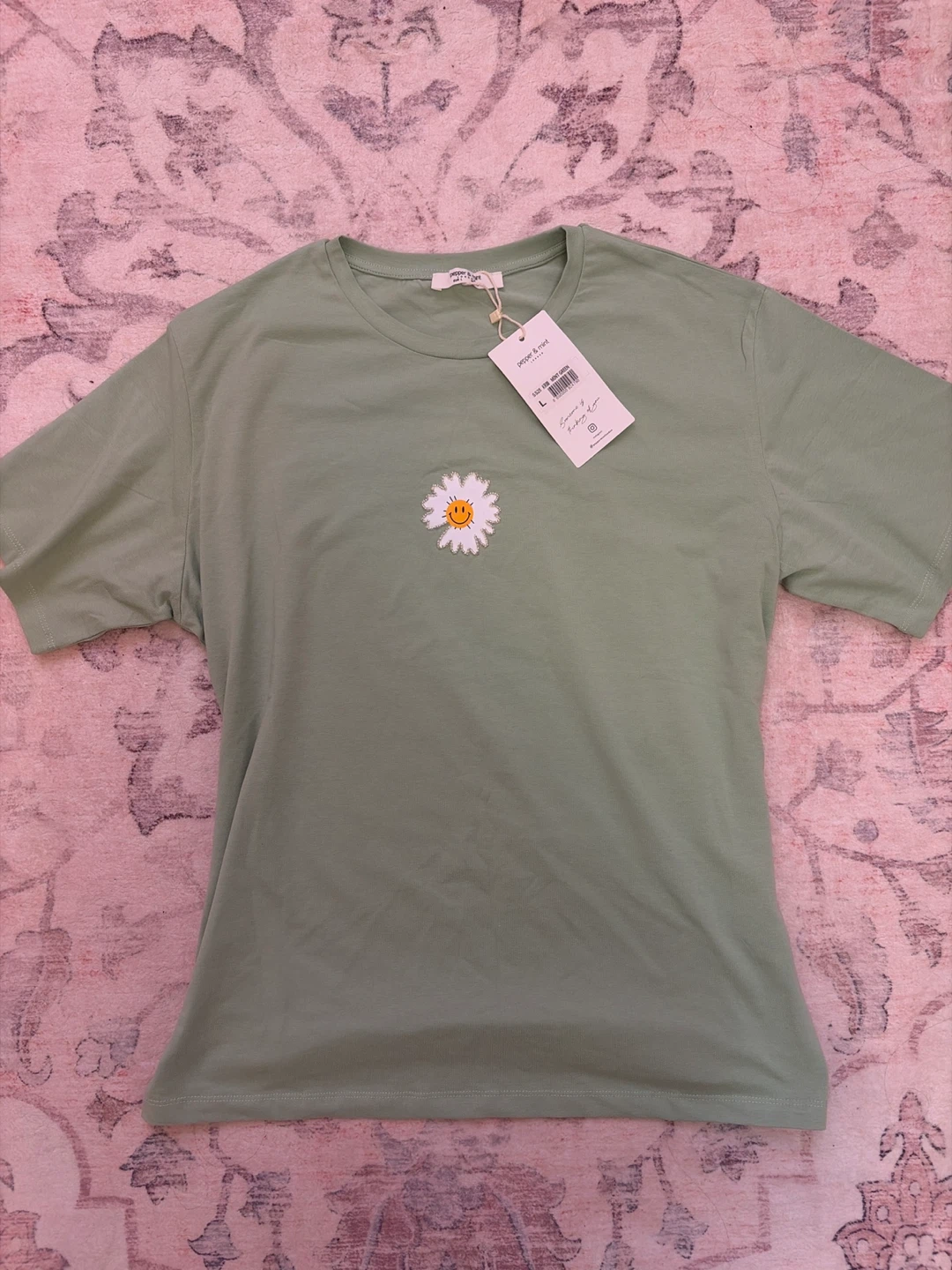 Green Daisy Tee - Size L