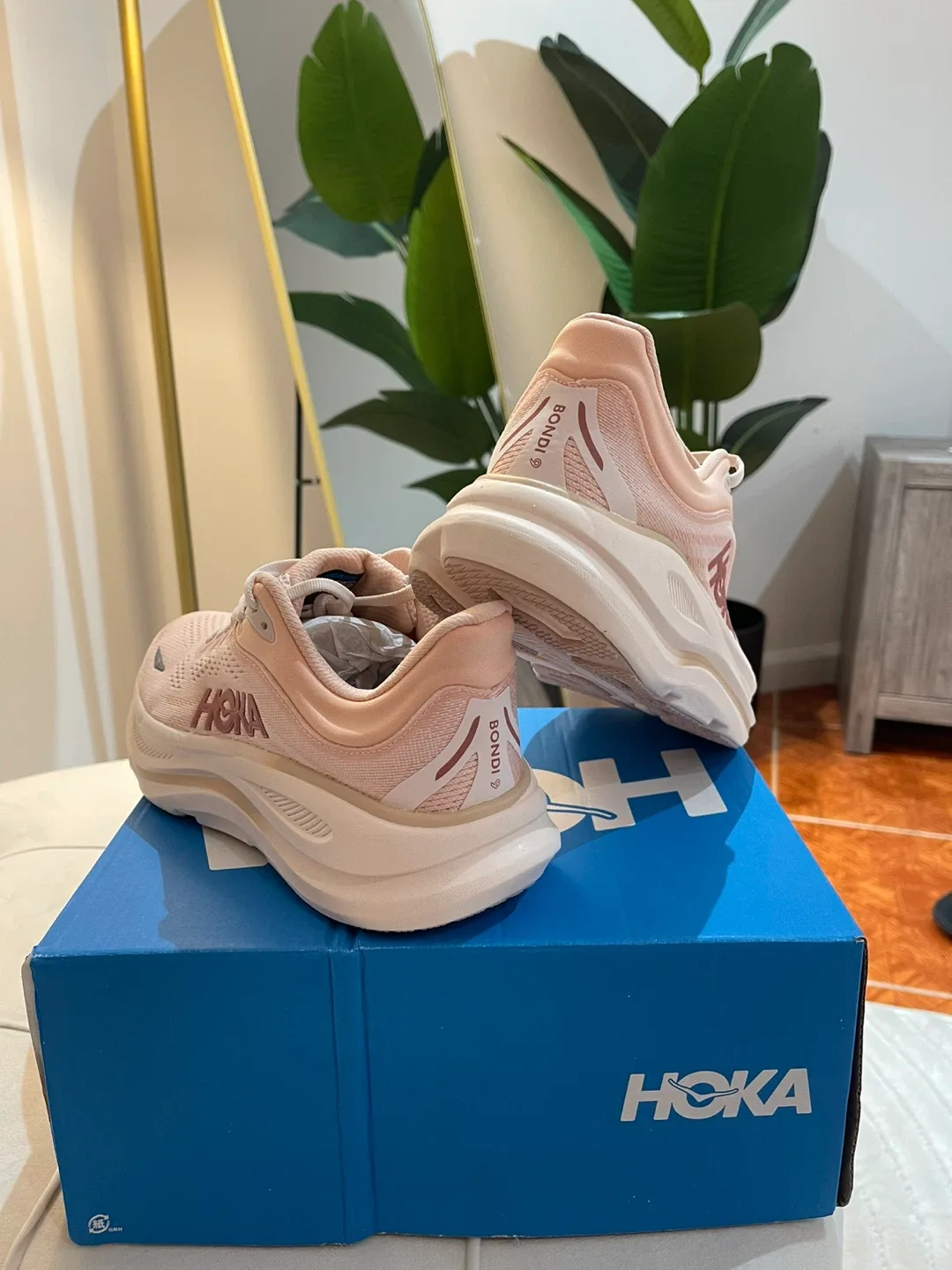 Hoka Bondi 9 Women's Running Shoes - Light Pink - photo 2