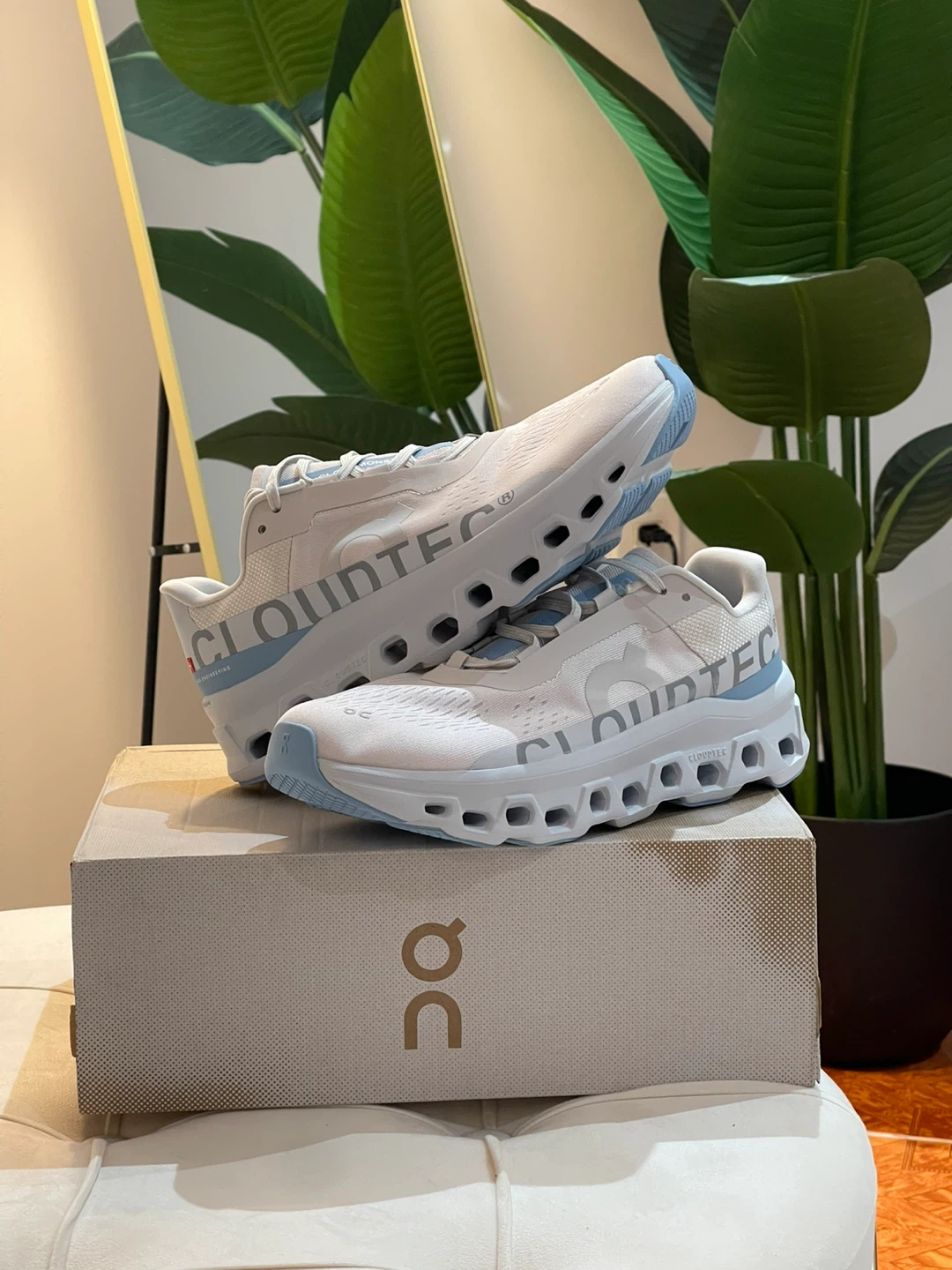 ON CloudTec Running Shoes
