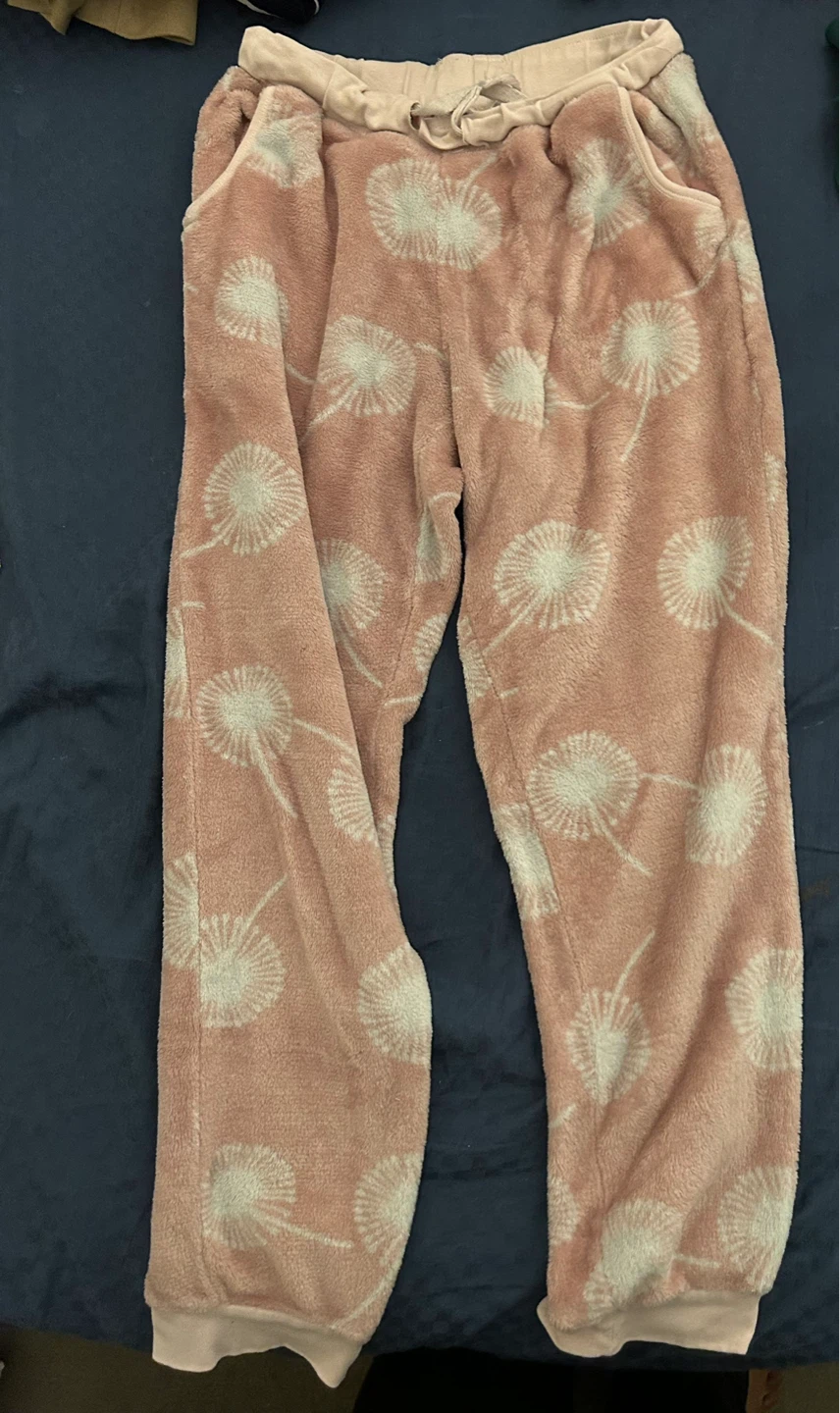 2 fluffy, soft and cozy winter pants for FREE - photo 2