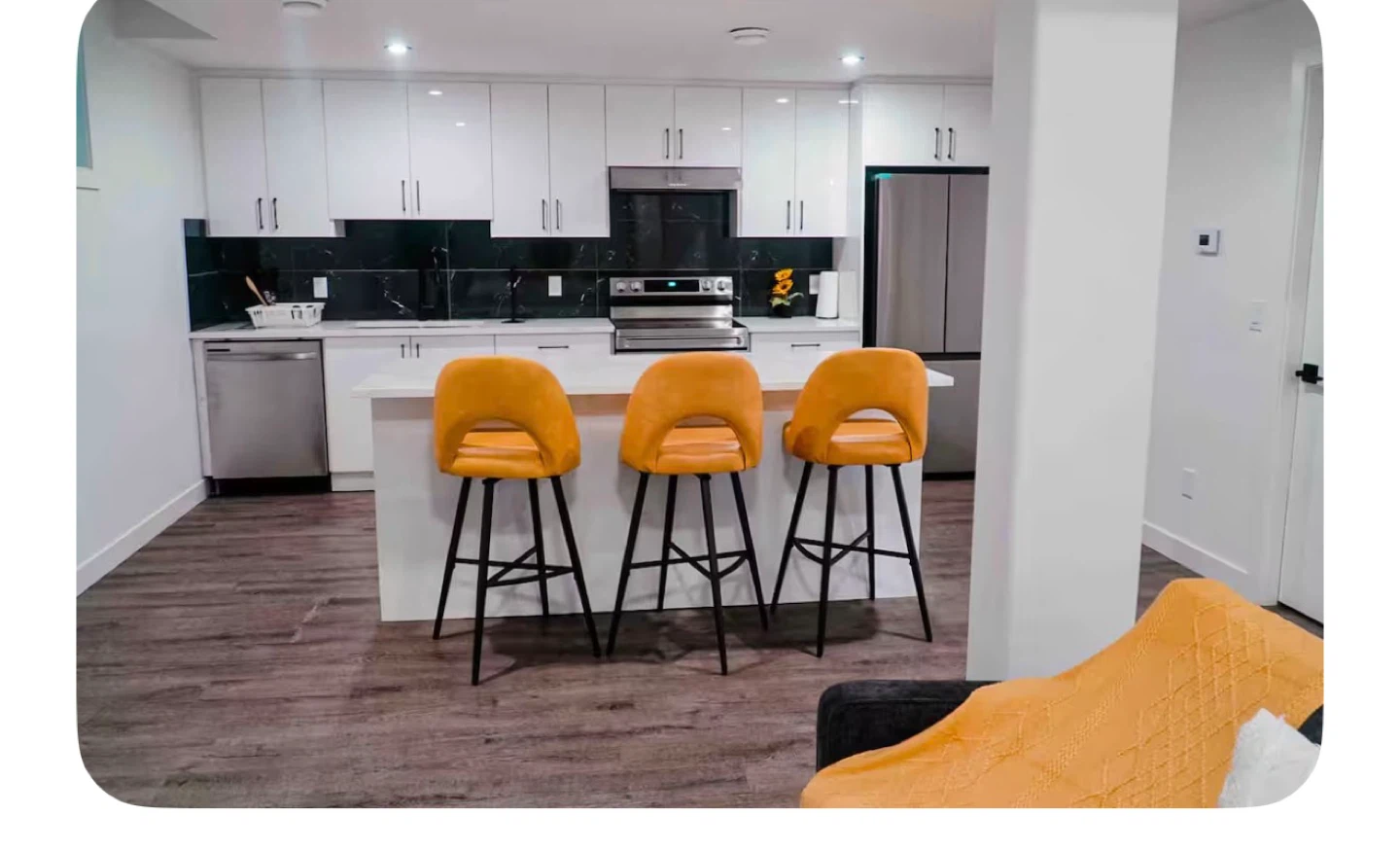 2Bedroom 1 Bath Fully Furnished Basement Apartment for Rent