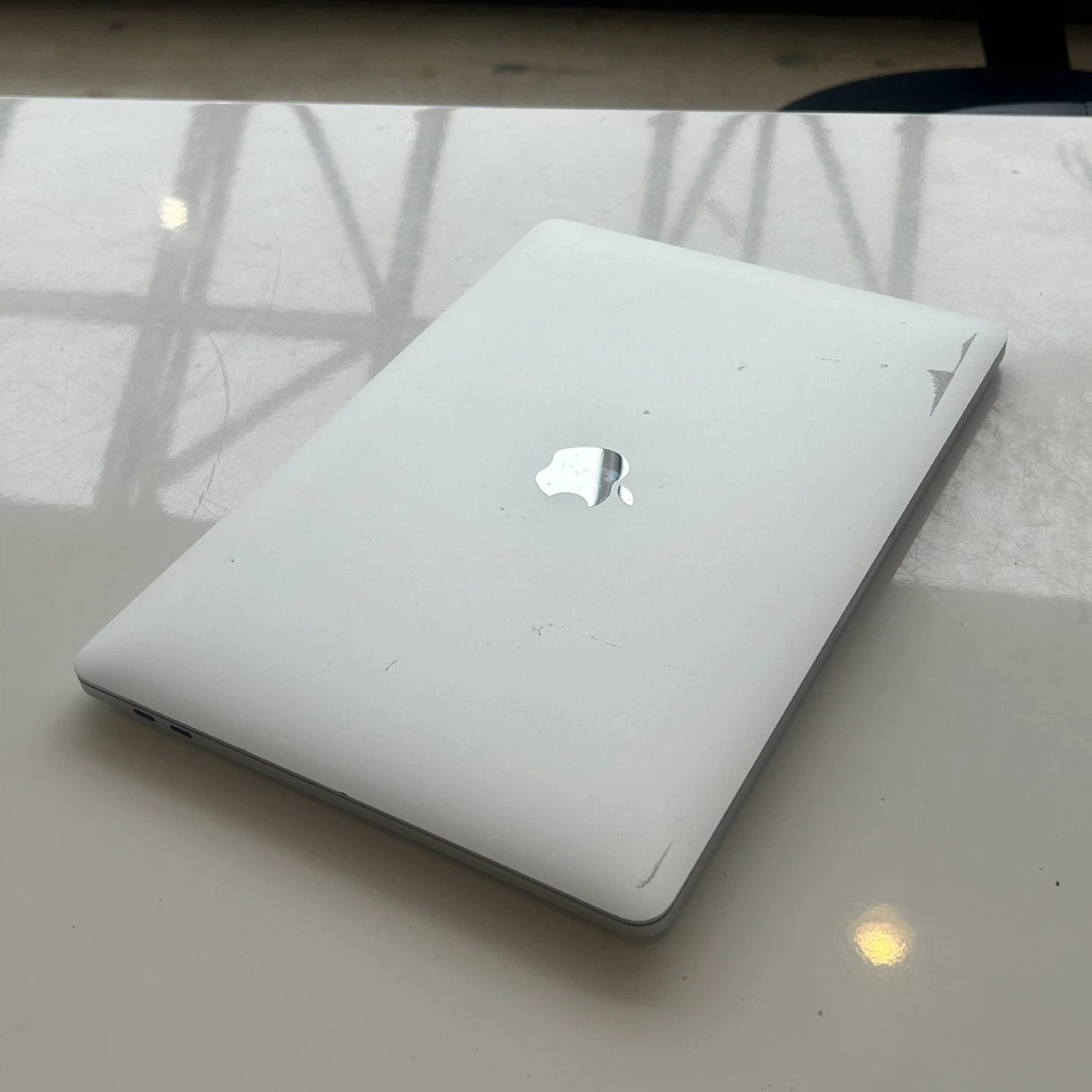Apple MacBook Pro Laptop 2020