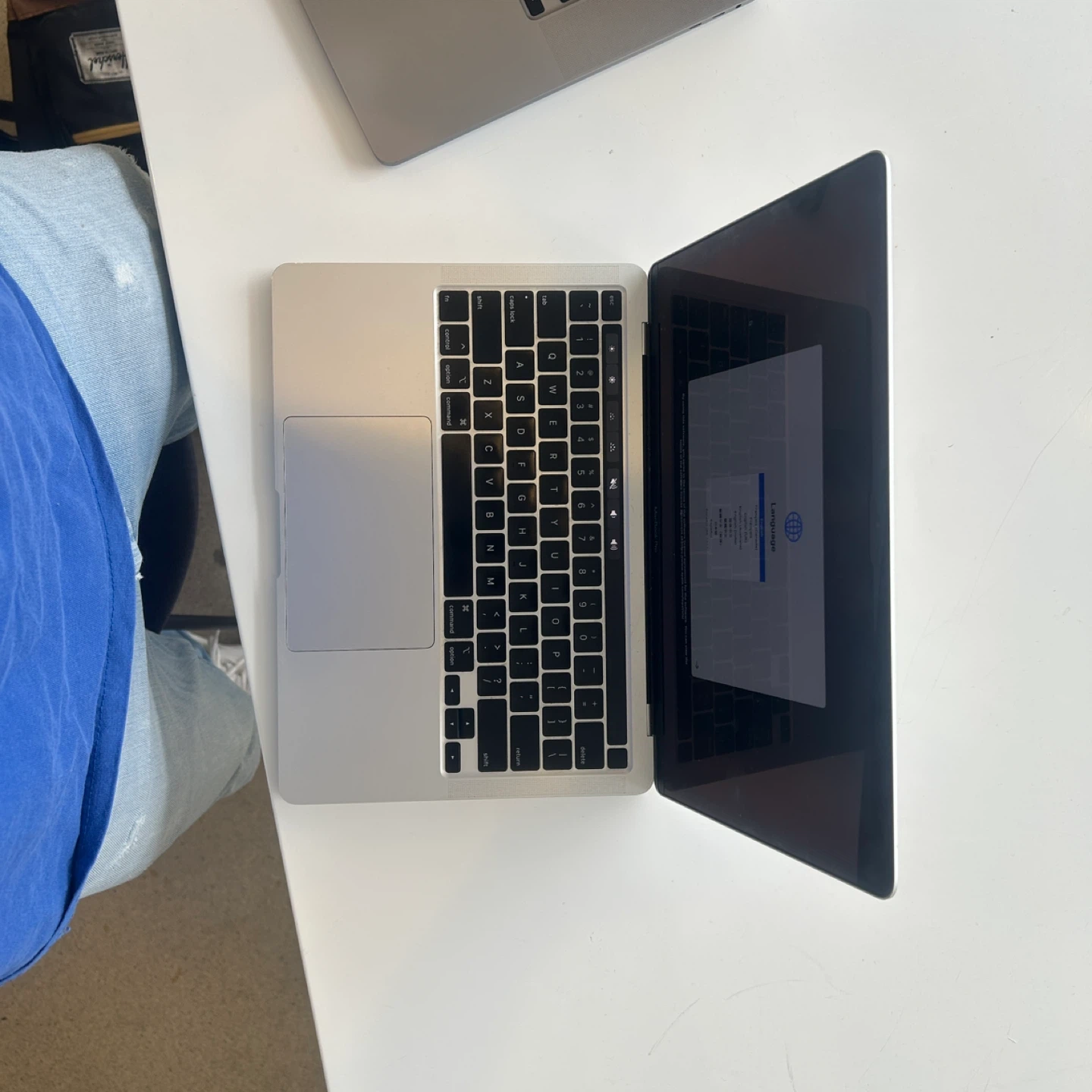 Apple MacBook Pro Laptop 2020 - photo 2