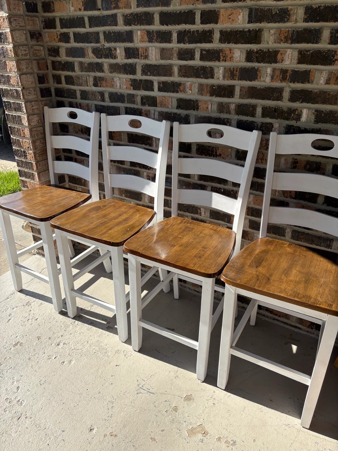 4 counter top chairs