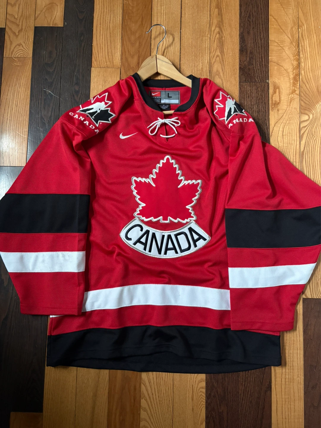 Vintage Team Canada Nike hockey jersey L olympics