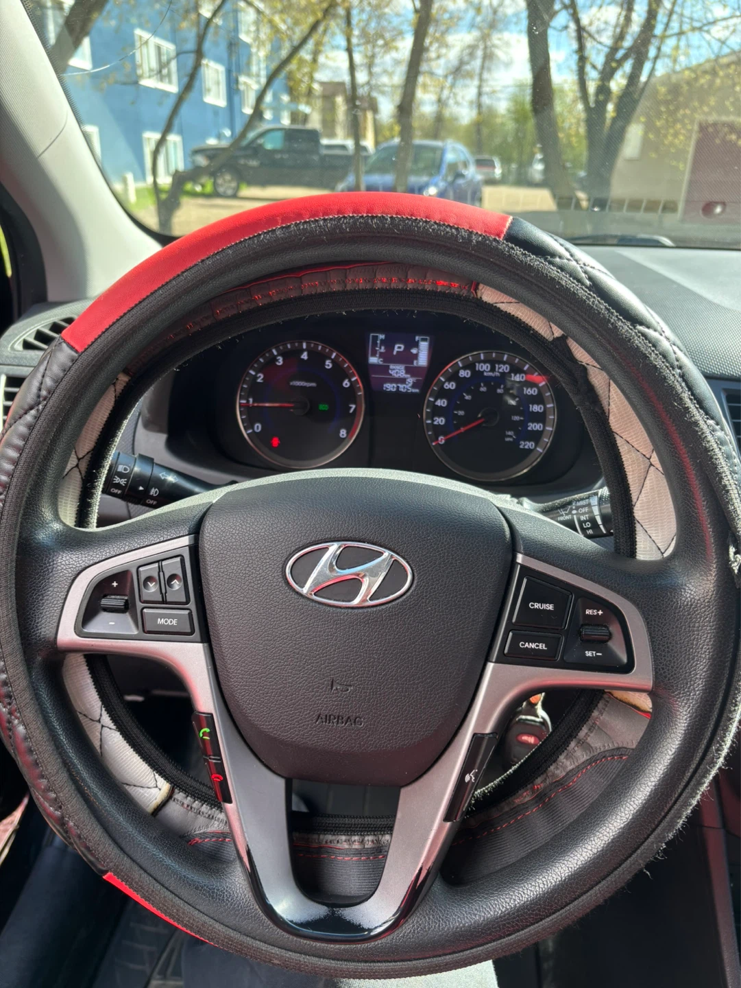 Black Hyundai Accent Hatchback - photo 2