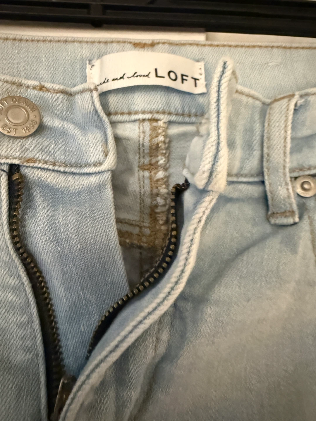 LOFT Light Wash Girlfriend Jeans Size 25 - photo 2