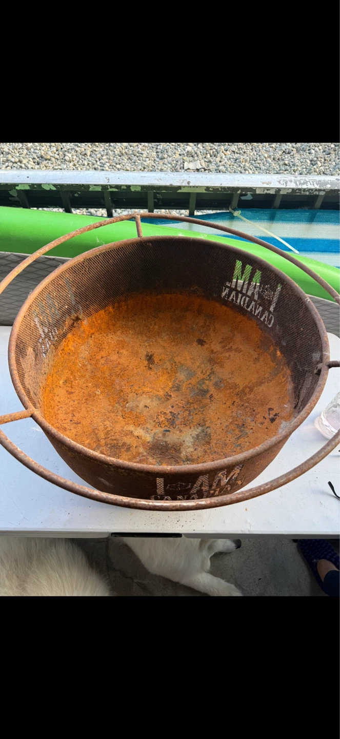 I AM CANADIAN fire pit - photo 4