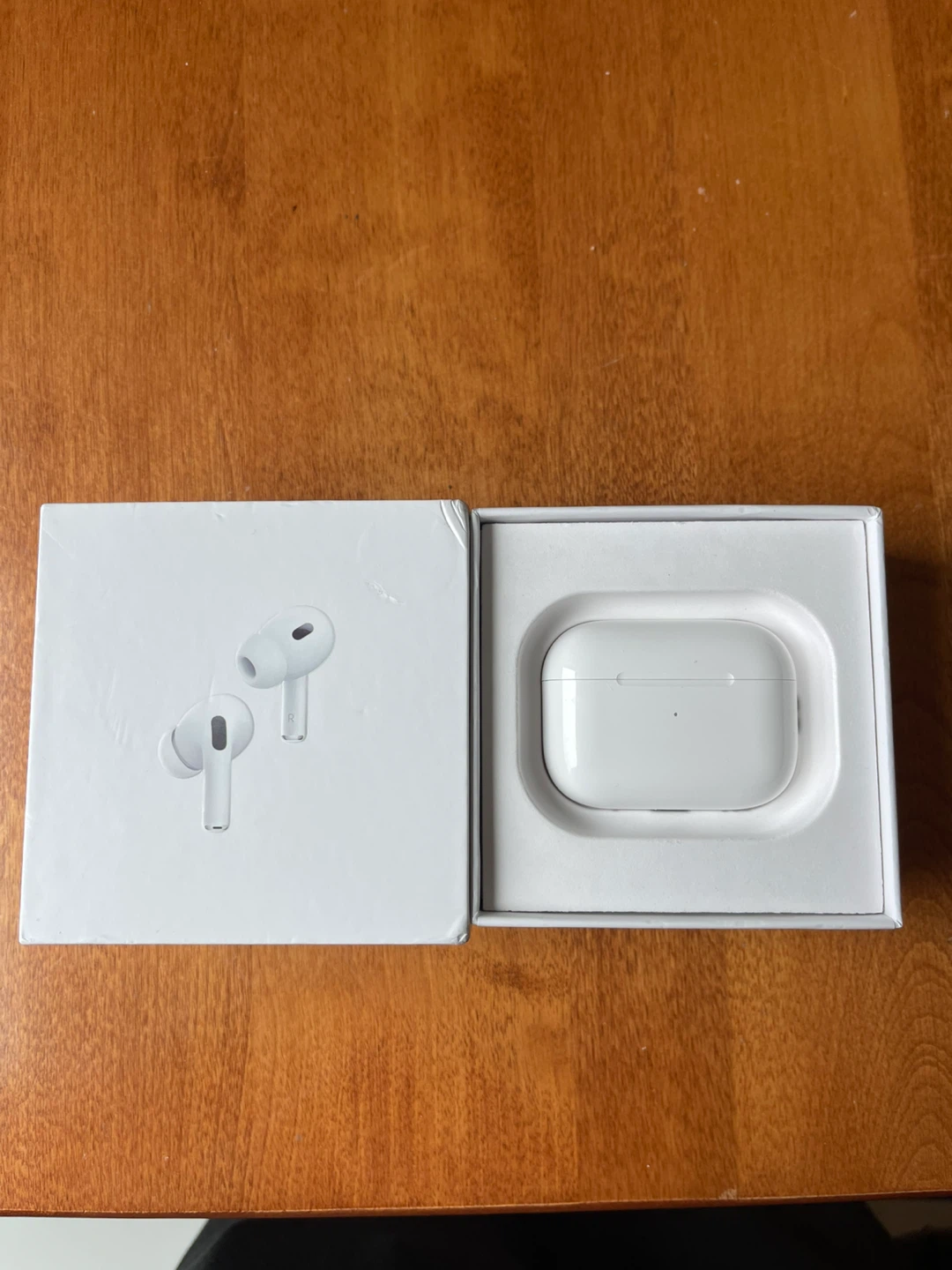 Apple AirPods Pro (2nd Gen) - photo 4