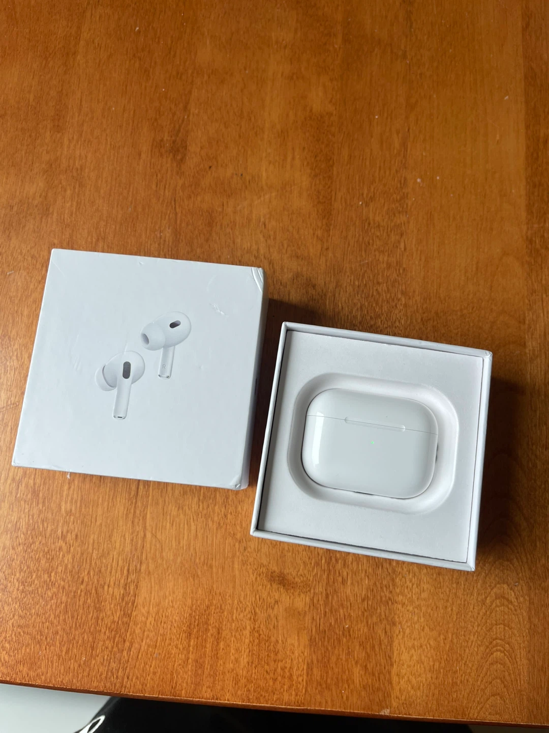 Apple AirPods Pro (2nd Gen) - photo 5
