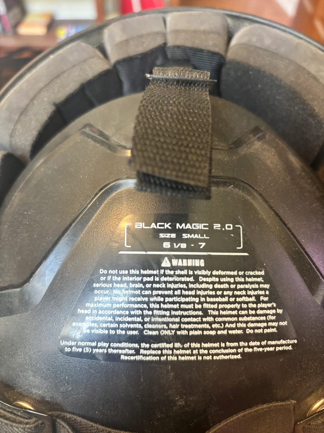 Easton Black Magic 2.0 Catcher's Helmet - Small - photo 2
