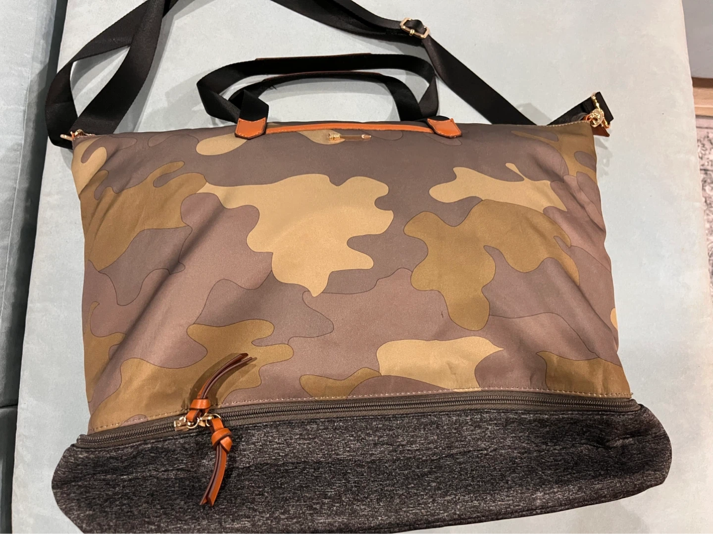 Large 16” Camo Duffel Bag Weekender - photo 2