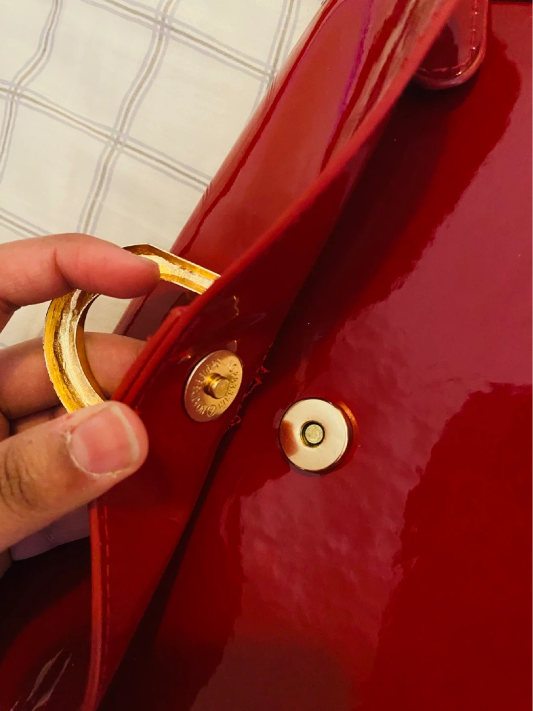 Red patent leather shoulder bag - photo 5