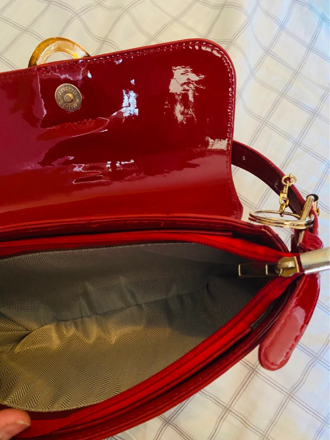 Red patent leather shoulder bag - photo 3