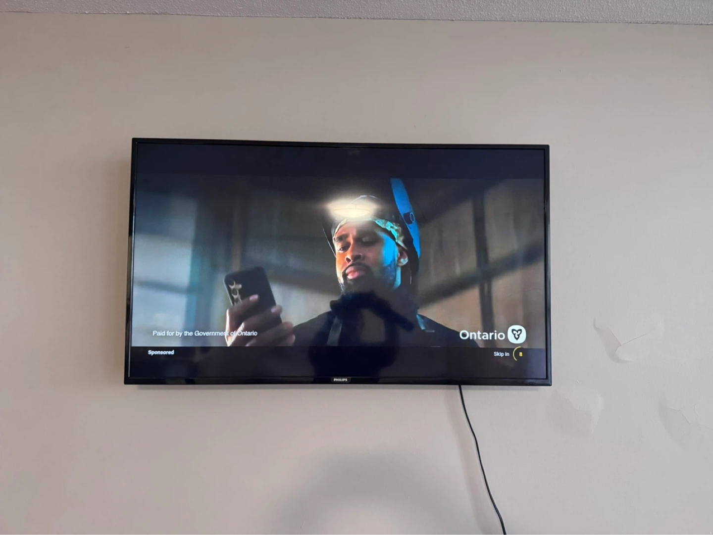 43 inches Philips Smart TV - photo 3