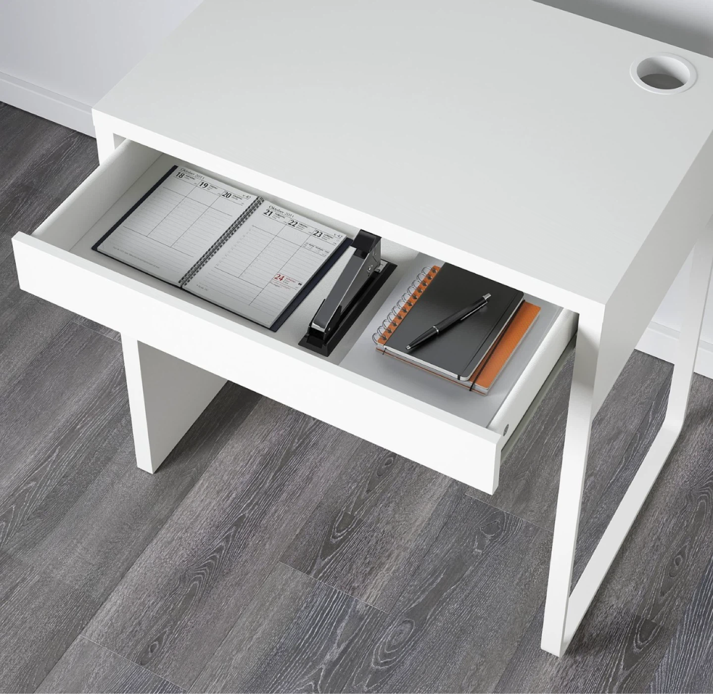 White IKEA MICKE Desk - photo 3