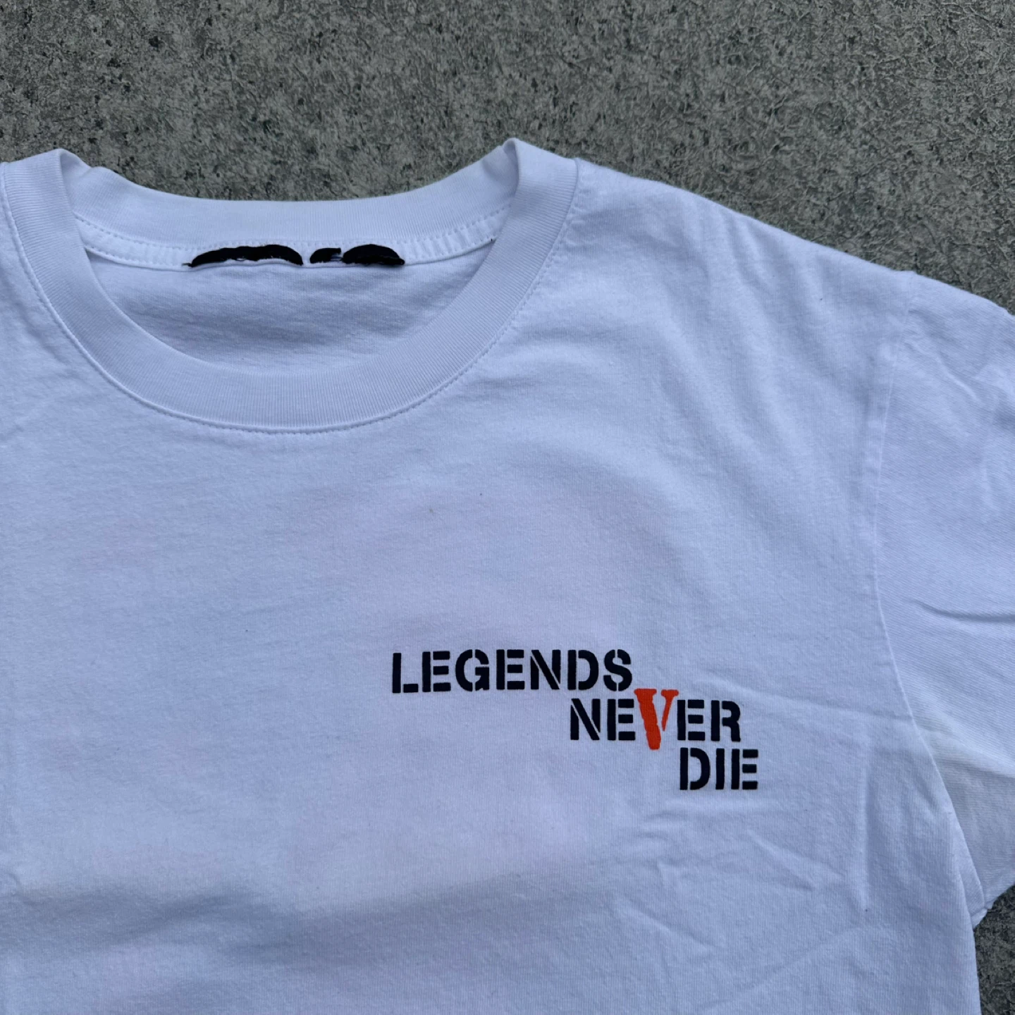 🔥VLONE White T-Shirt "Legends Never Die" Butterfly Graphic - photo 2
