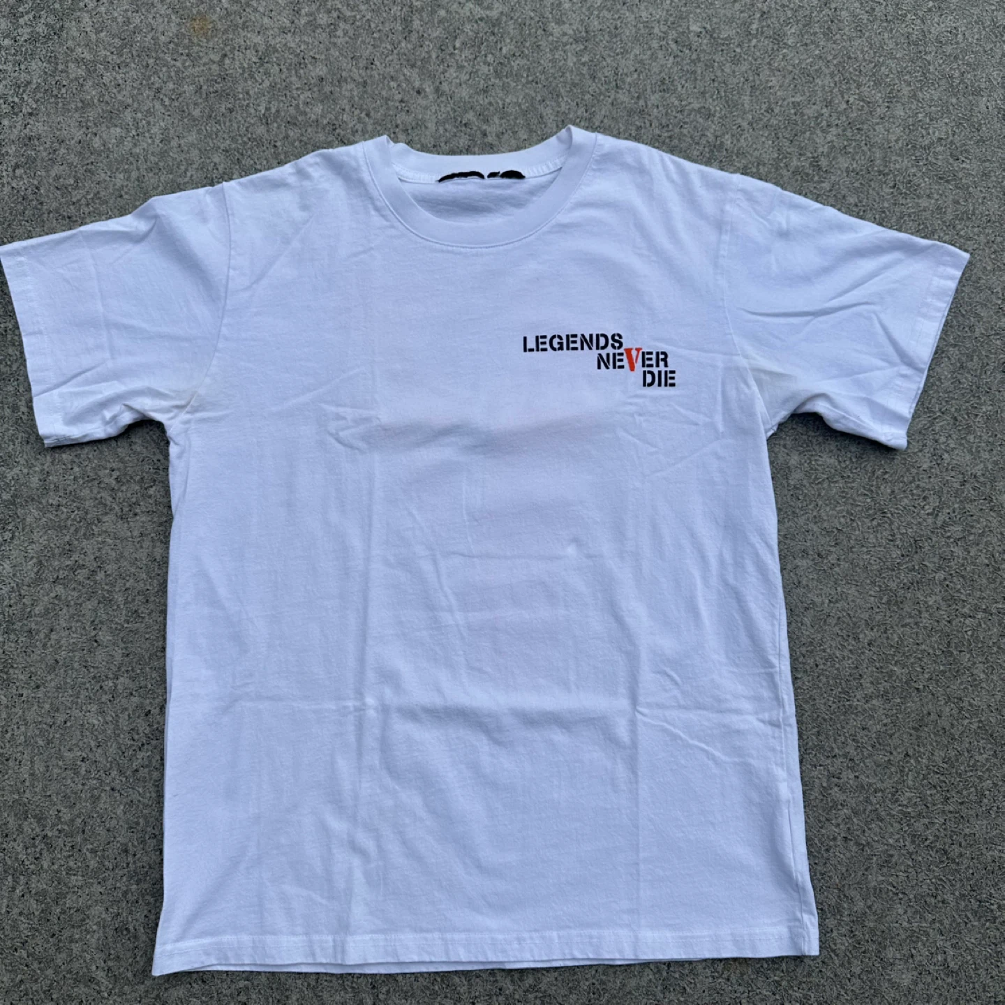 🔥VLONE White T-Shirt "Legends Never Die" Butterfly Graphic