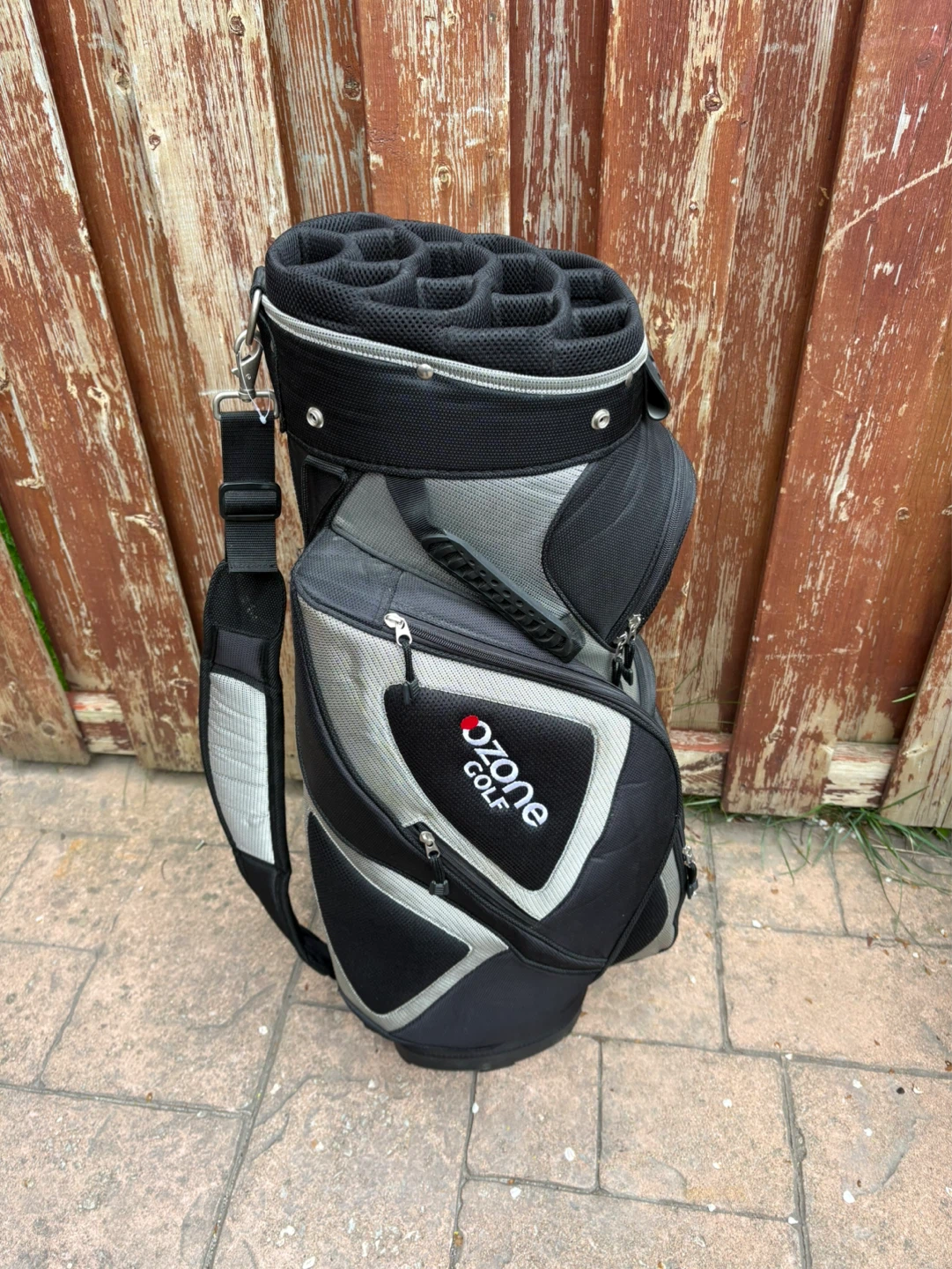 Ozone Golf Bag(new)