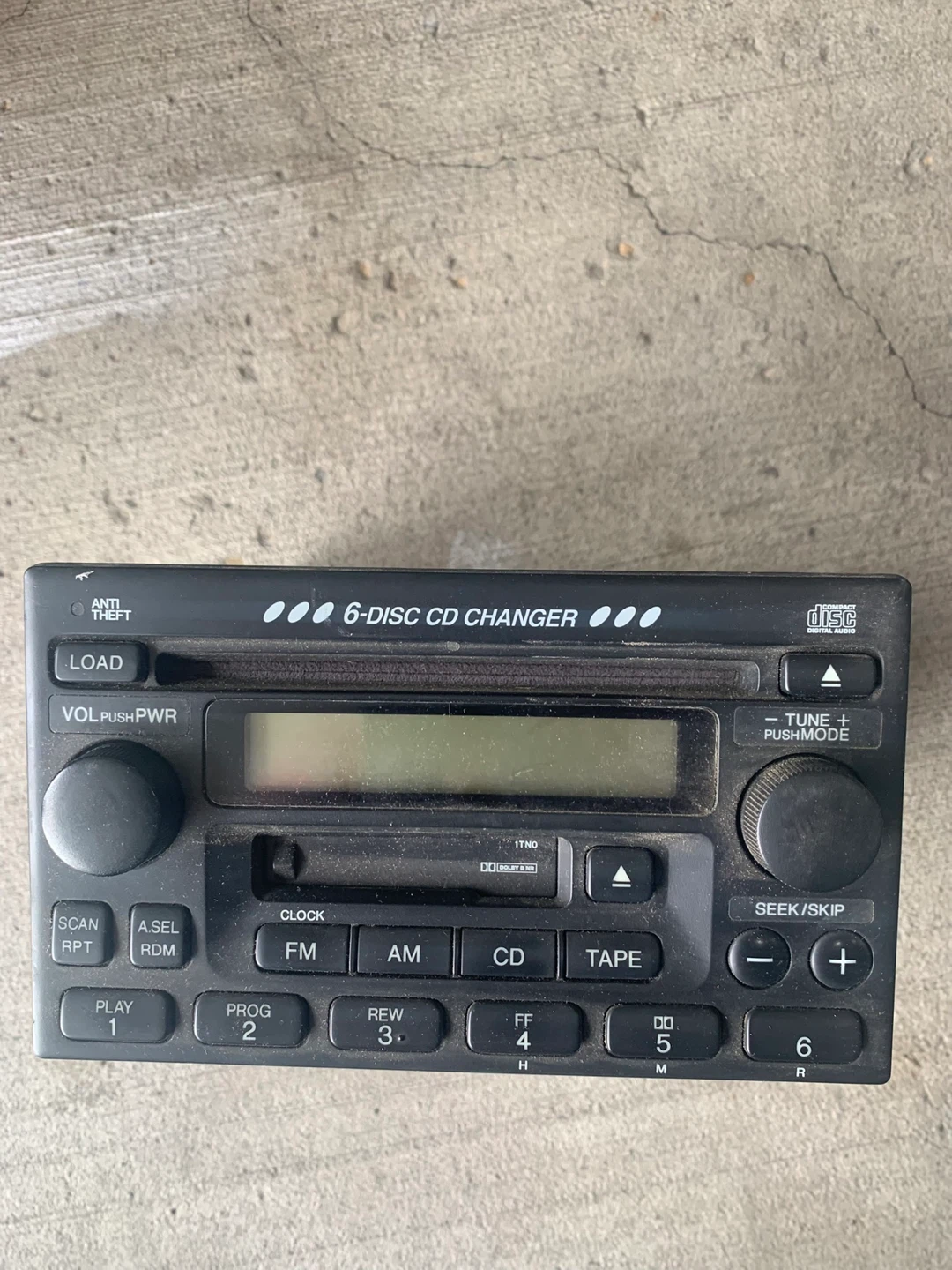 Honda/Mitsubishi 6-Disc CD Changer CQ-EH8160AK