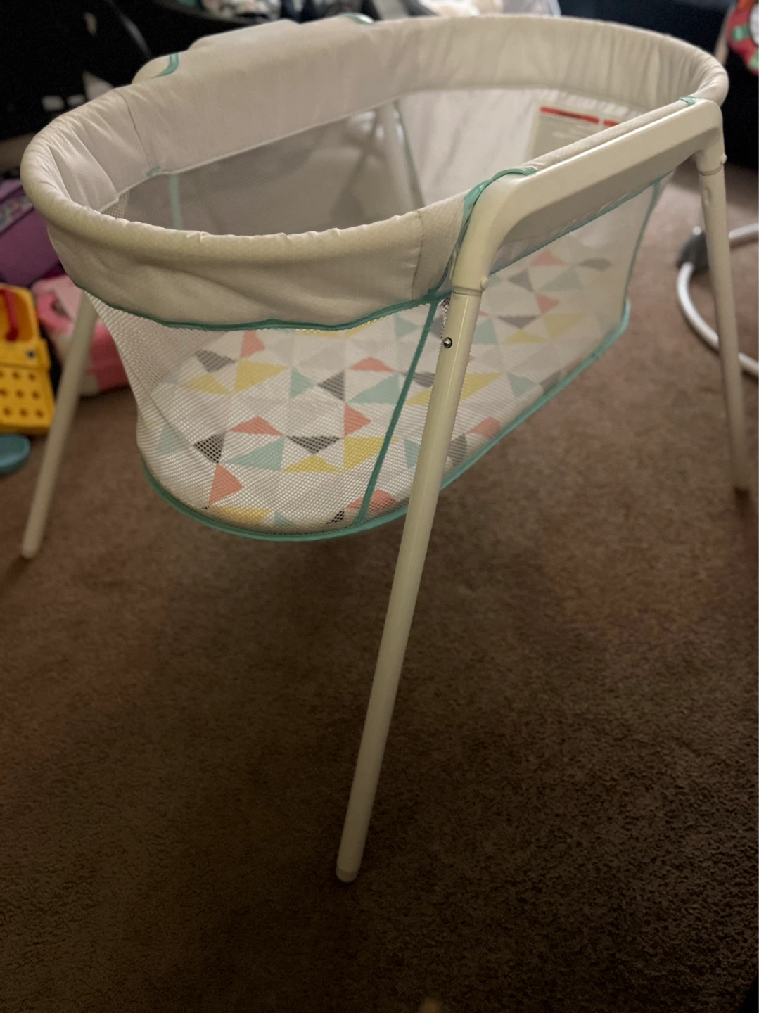 Fisher-Price Infant Bassinet With Soothing Vibrations