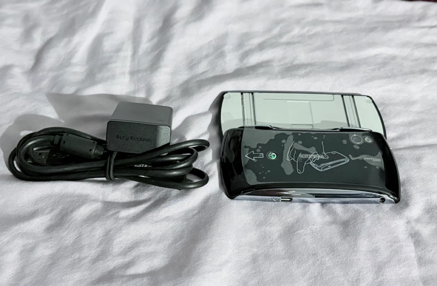 Sony Ericsson Xperia PLAY - Gaming Phone - photo 3