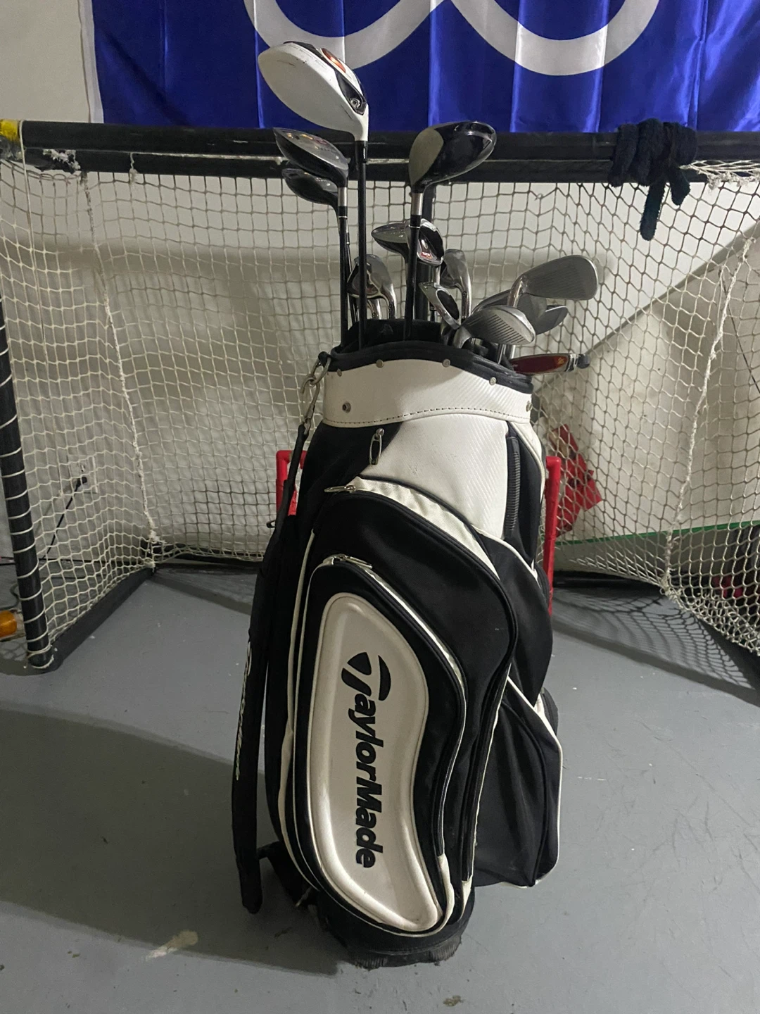 TaylorMade Golf Clubs and Bag Set - photo 5