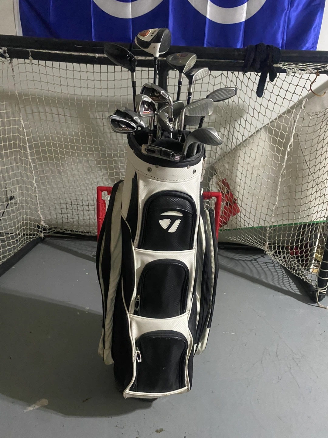 TaylorMade Golf Clubs and Bag Set - photo 4