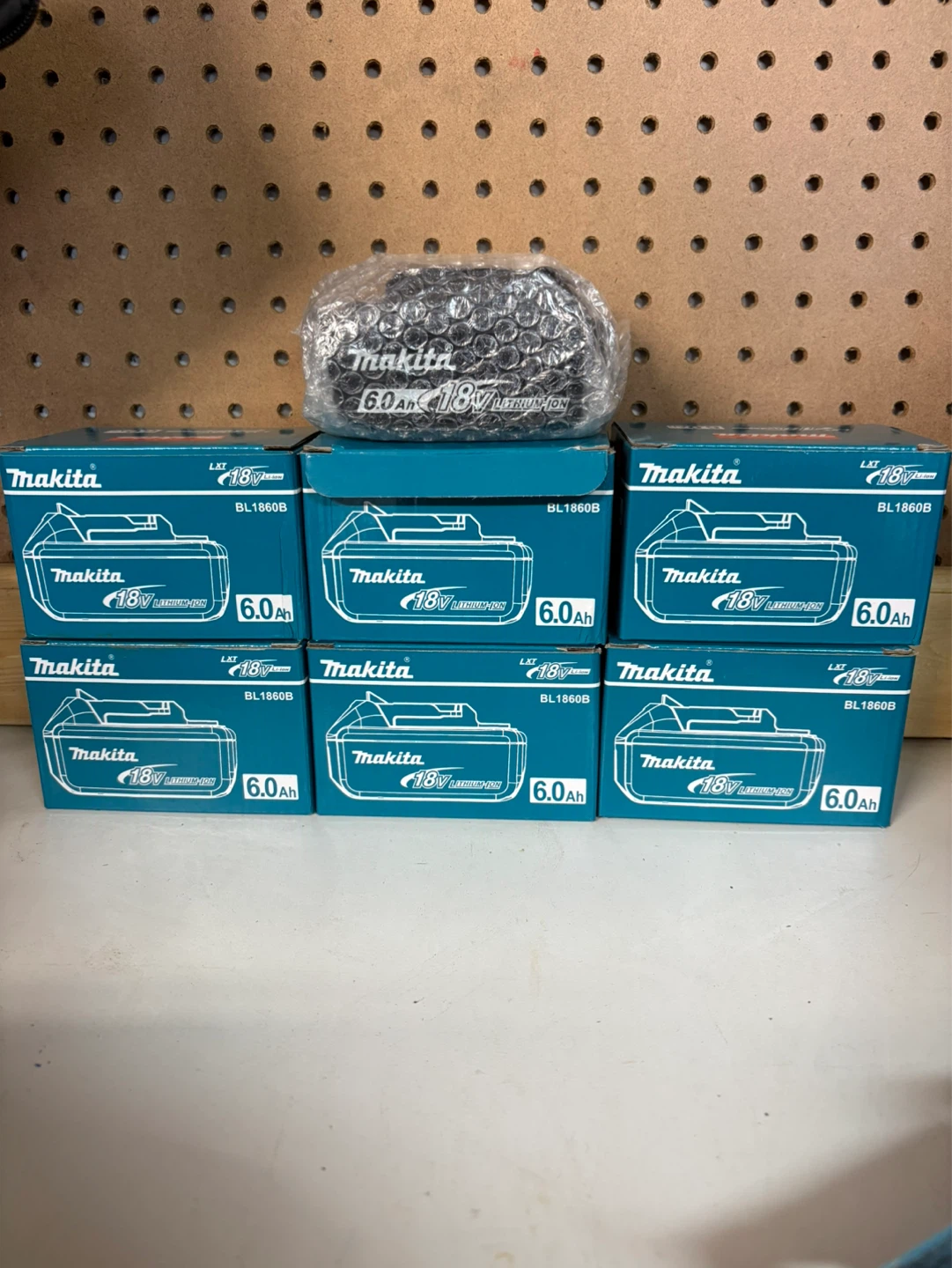 Makita 18V LXT 6.0Ah Lithium-Ion Battery BL1860B